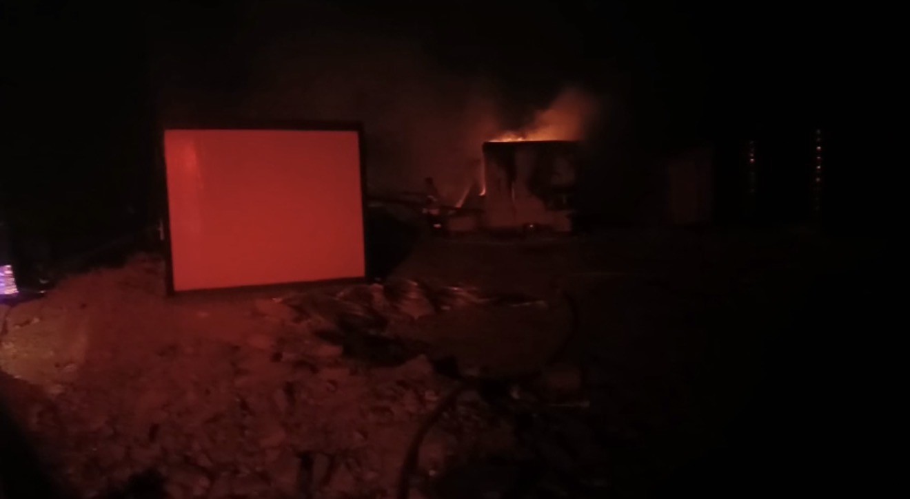 İşçilerin kaldığı konteynerlerde korkutan yangın
