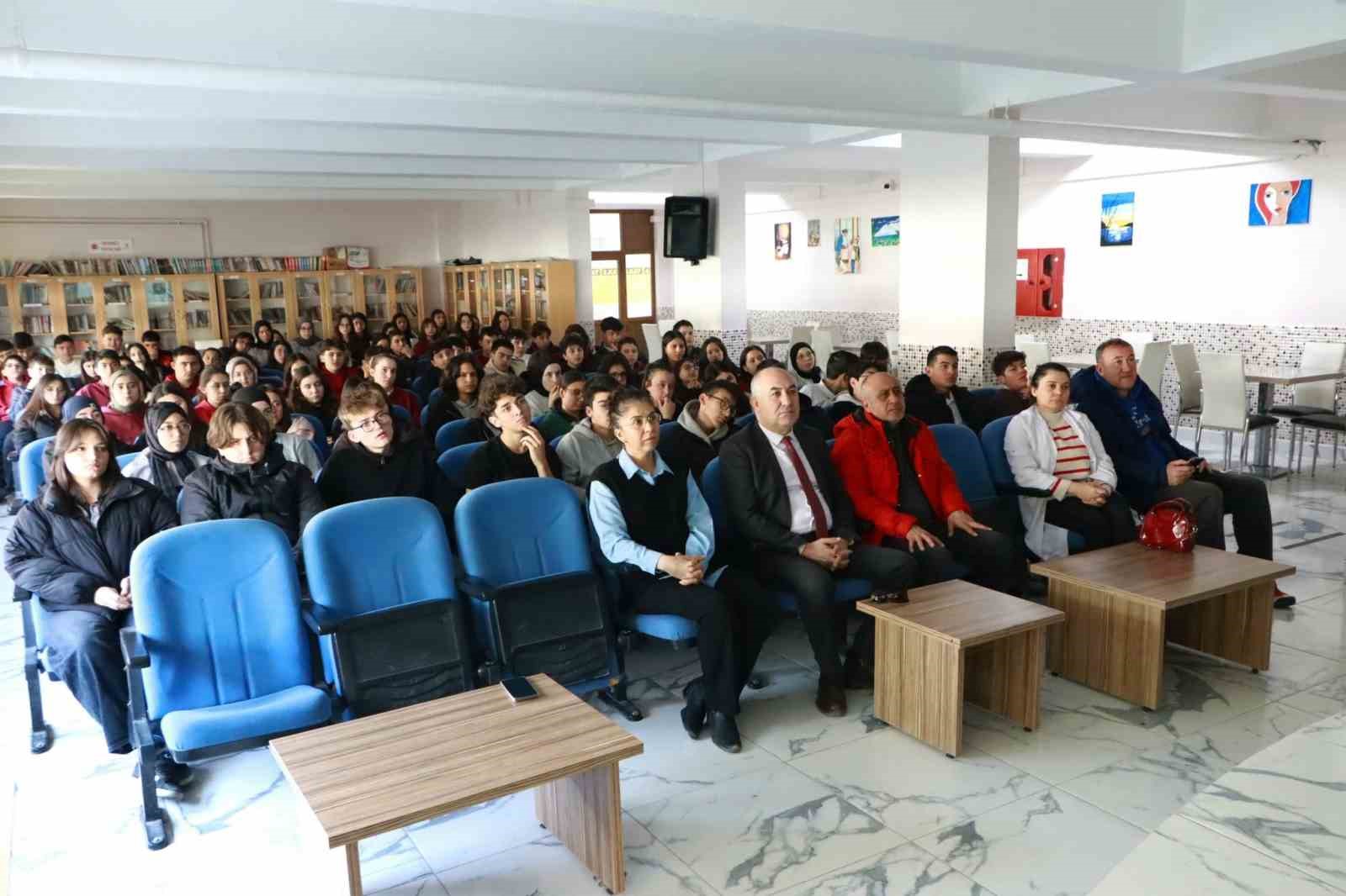 ‘Işık Kirliliği’ sunumu büyük ilgi gördü
