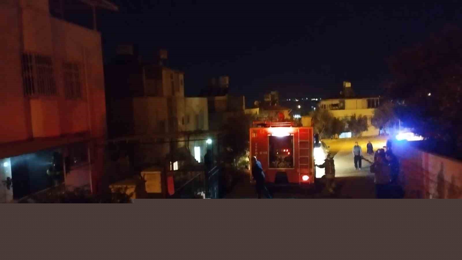 İskenderun’da  ev yangını
