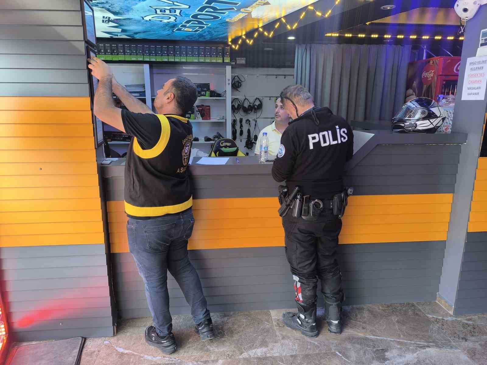 İskenderun’da internet kafe ve oyun alanlarına denetim
