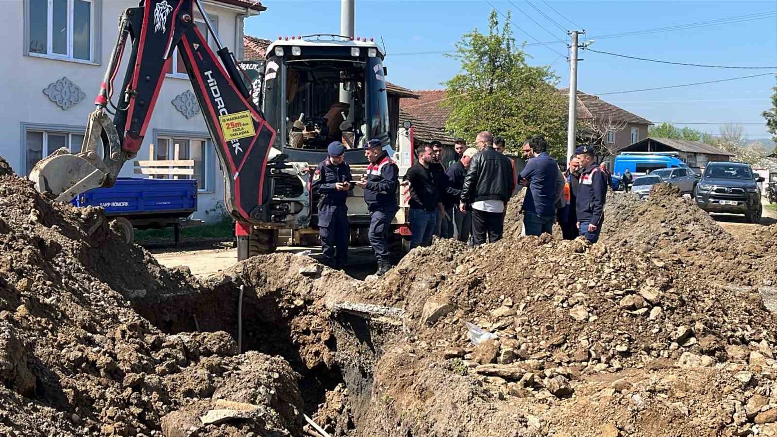 İSKİ’nin altyapı çalışmasında göçük altında kalan şahıs kurtarıldı
