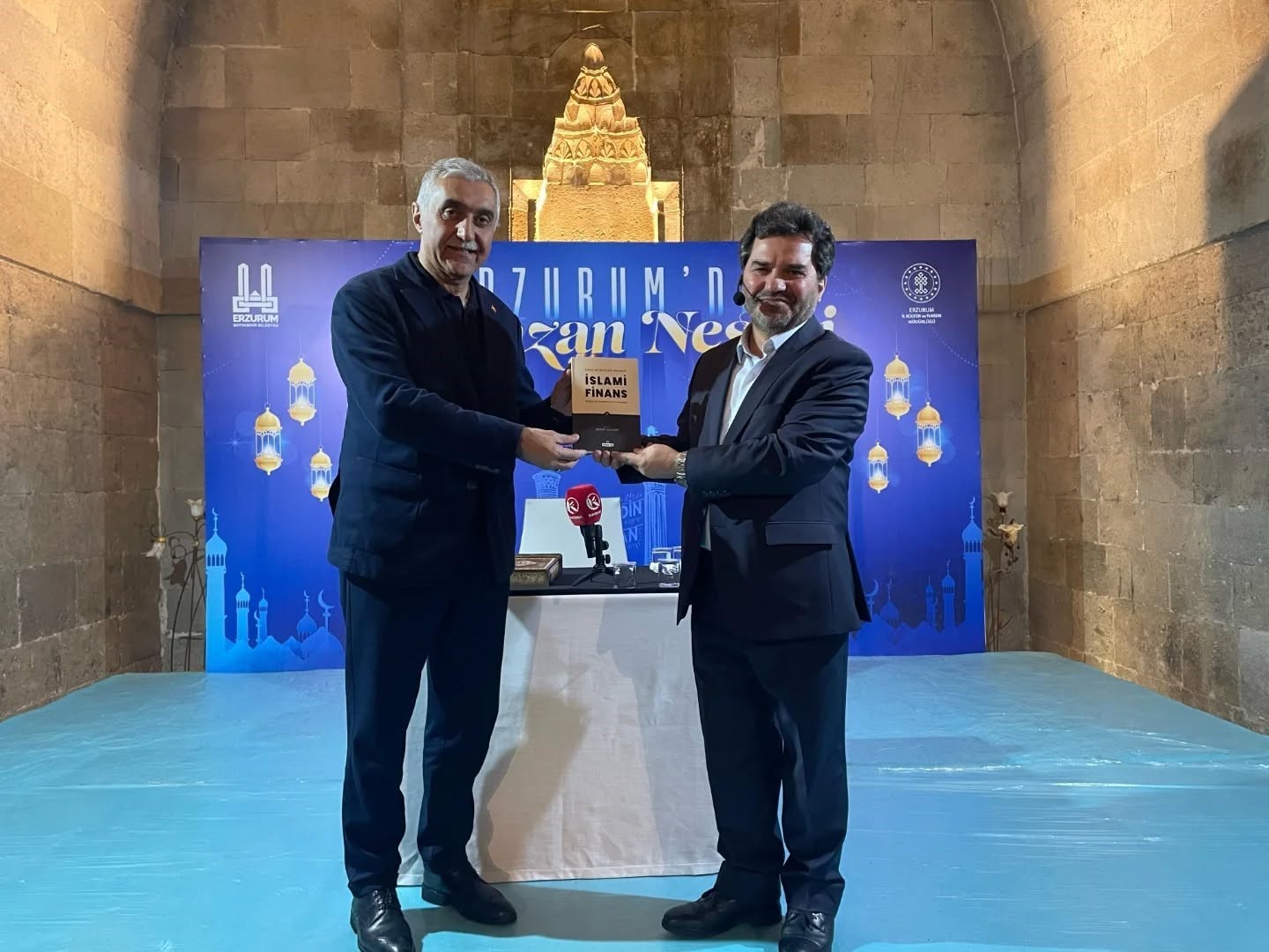 "İslam, İnsan ve İktisat" tarihi binada anlatıldı
