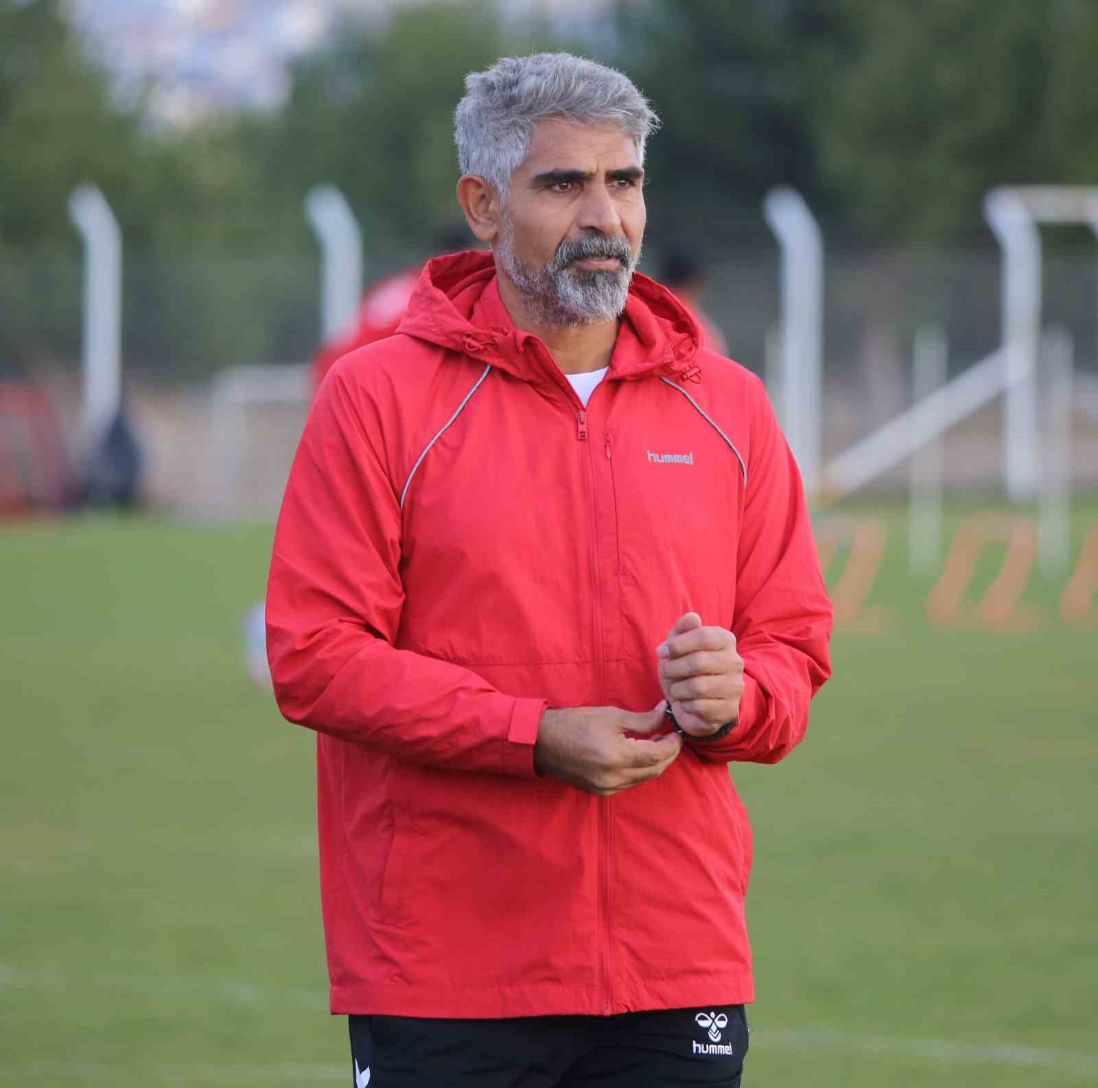 İsmet Taşdemir’in aklı play-off’ta
