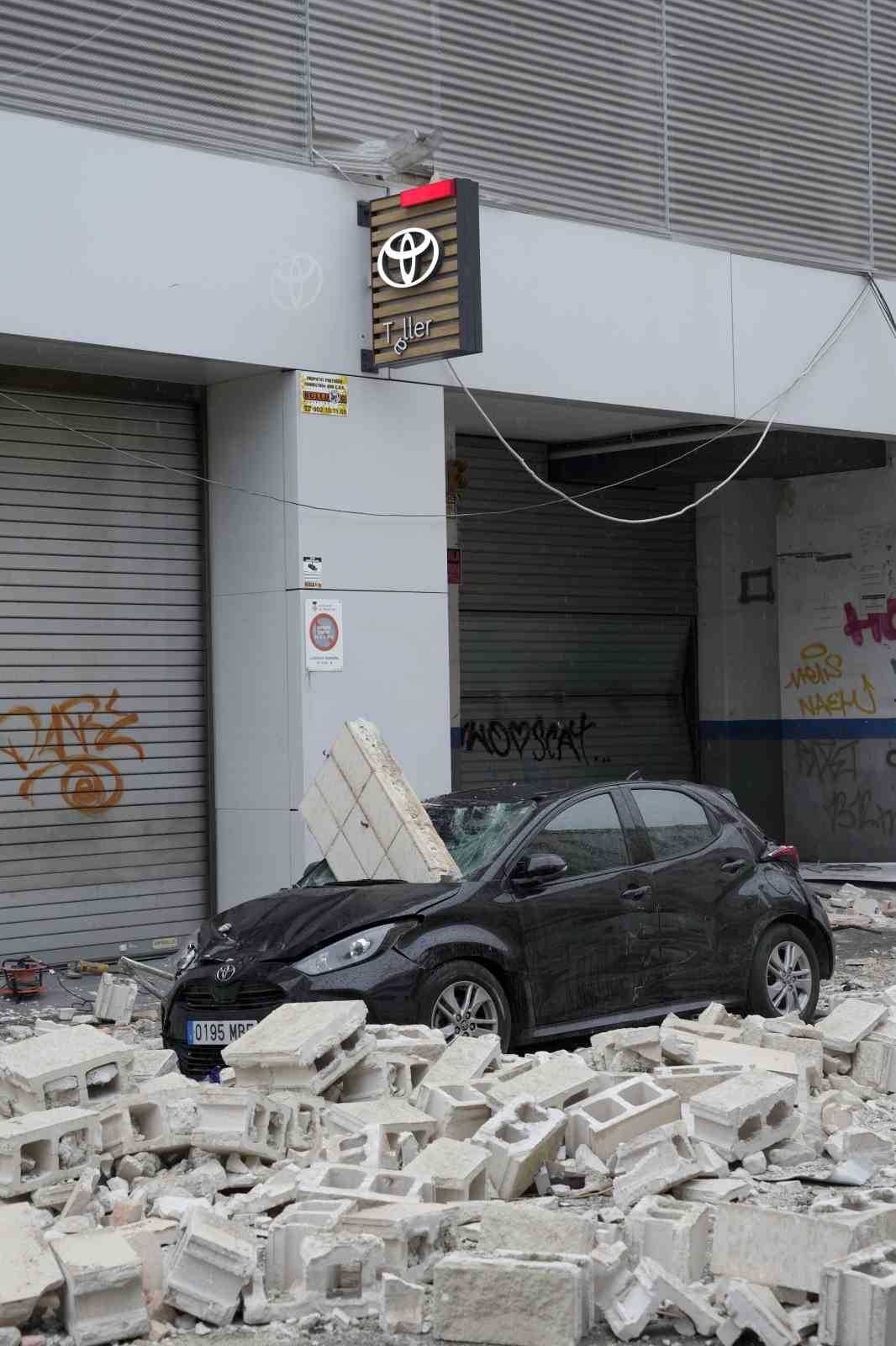 İspanya ve Fransa’da Nils Fırtınası nedeniyle 3 kişi hayatını kaybetti
İspanya ve Fransa’da Nils Fırtınası nedeniyle 3 kişi hayatını kaybetti