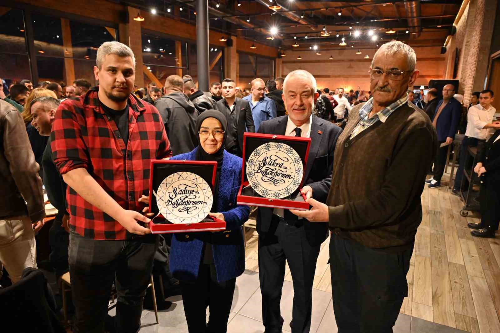 Isparta Belediyesi personel buluşmalarının final programı
Isparta Belediyesi personel buluşmalarının final programı