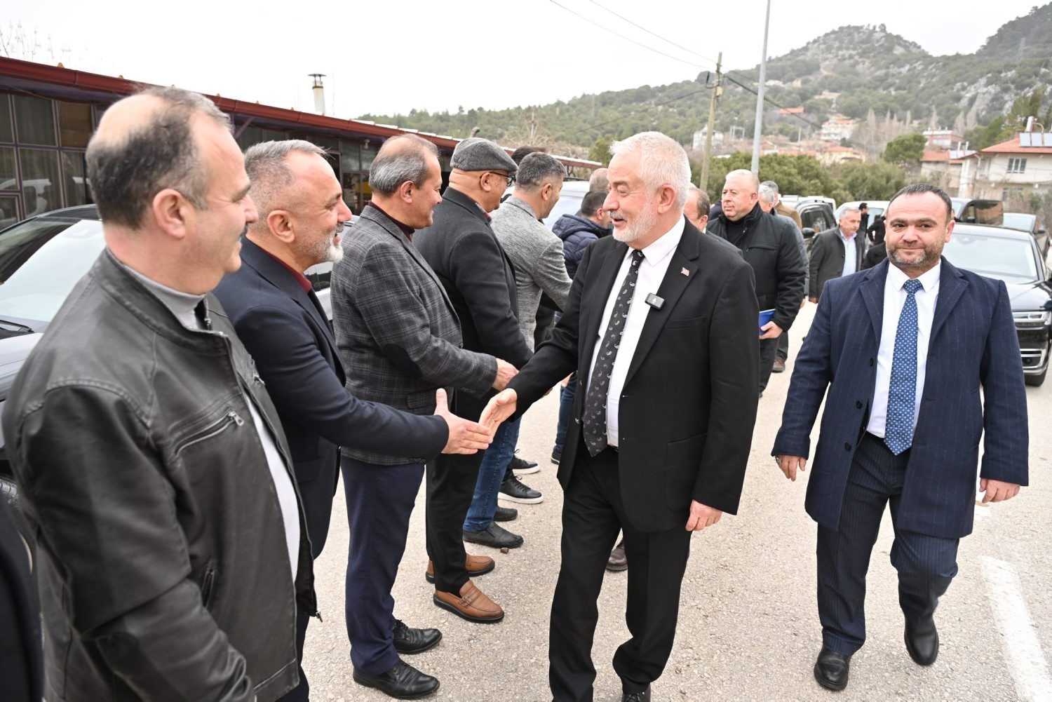 Isparta Belediyesi’nden Sütçüler’de yeni öğrenci yurduna yardım eli
Isparta Belediyesi’nden Sütçüler’de yeni öğrenci yurduna yardım eli