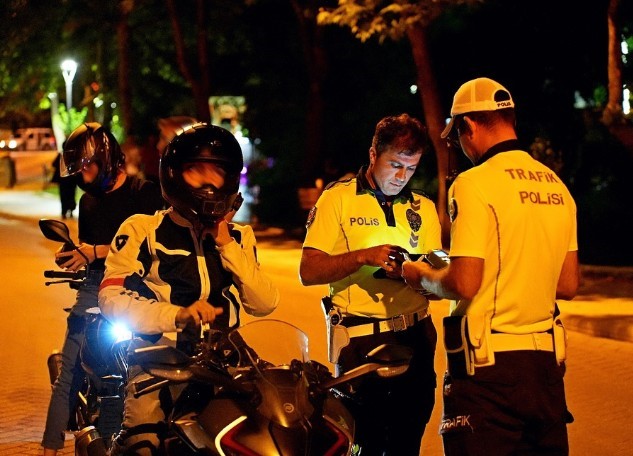 Isparta’da bir haftalık polis denetimlerinde 46 aranan şahıs yakalandı
