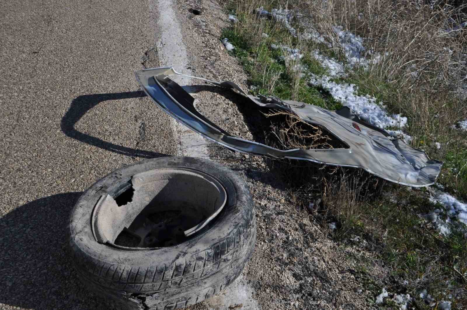 Isparta’da gizli buzlanma kazaya neden oldu: 4 yaralı
