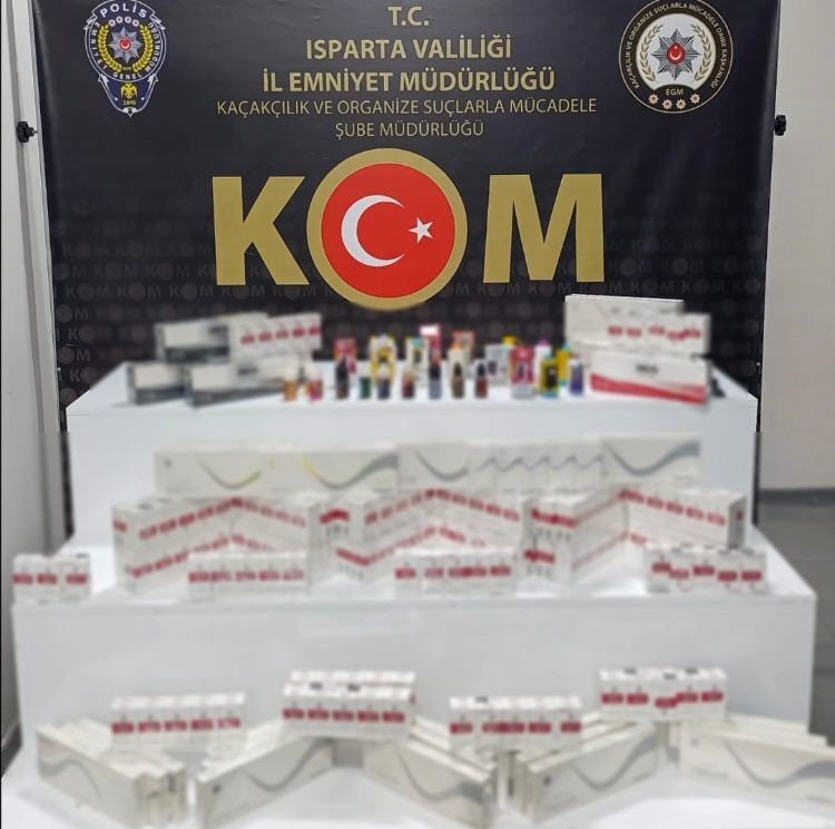 Isparta’da kaçak alkol ve sigara operasyonu
