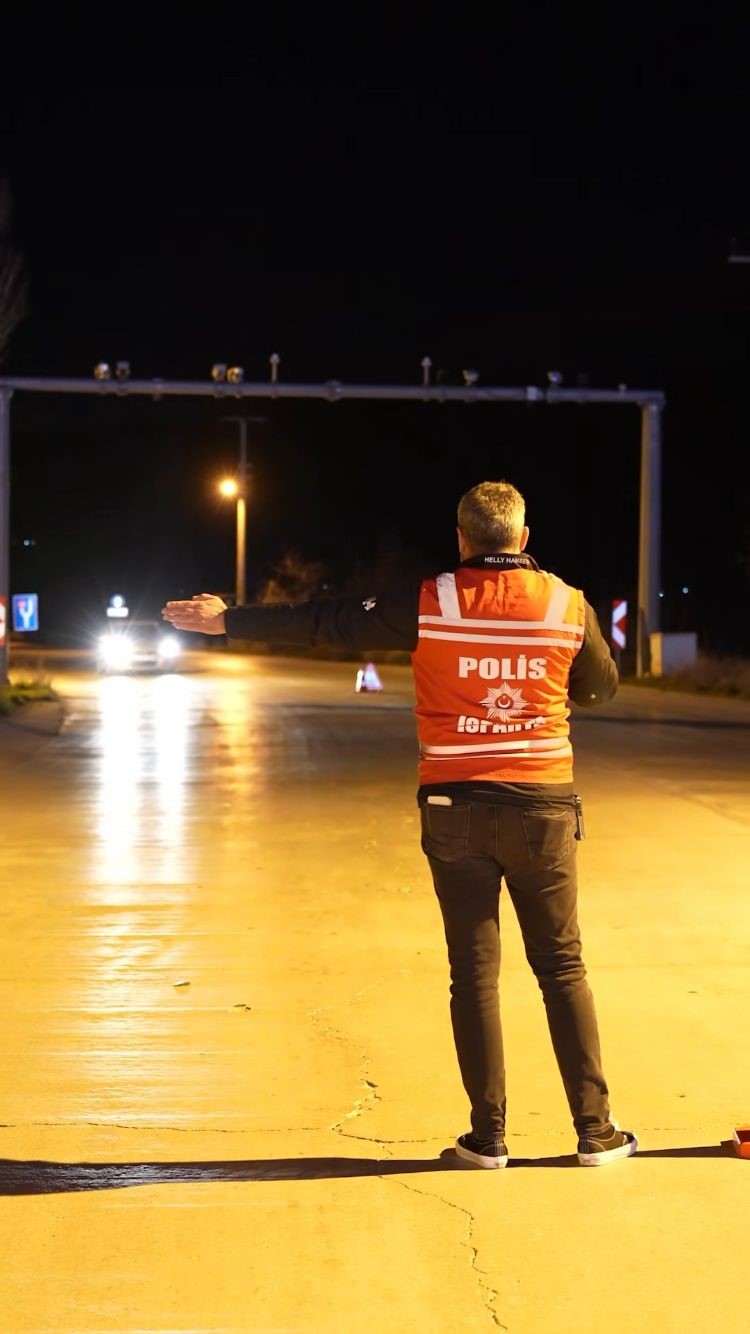 Isparta’da son bir haftada polis denetimlerinde 58 aranan şahıs yakalandı
