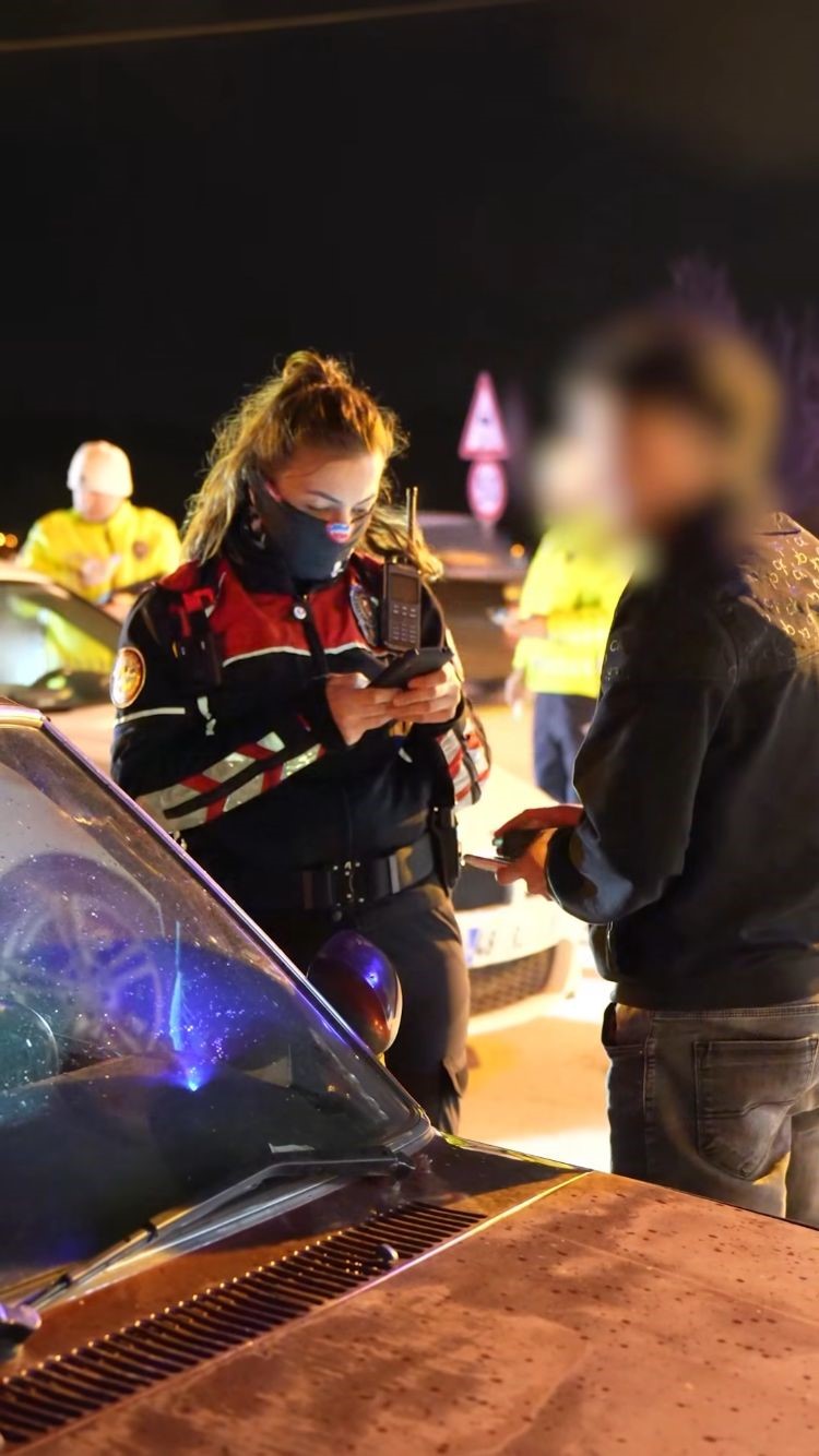 Isparta’da son bir haftada polis denetimlerinde 58 aranan şahıs yakalandı
