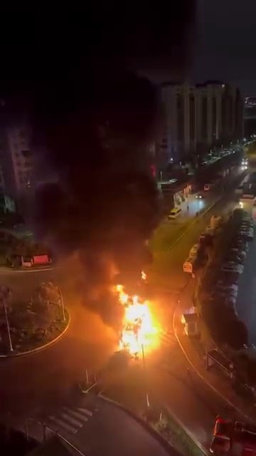 Ispartakule’de İETT Halk Otobüsü alev topuna döndü
