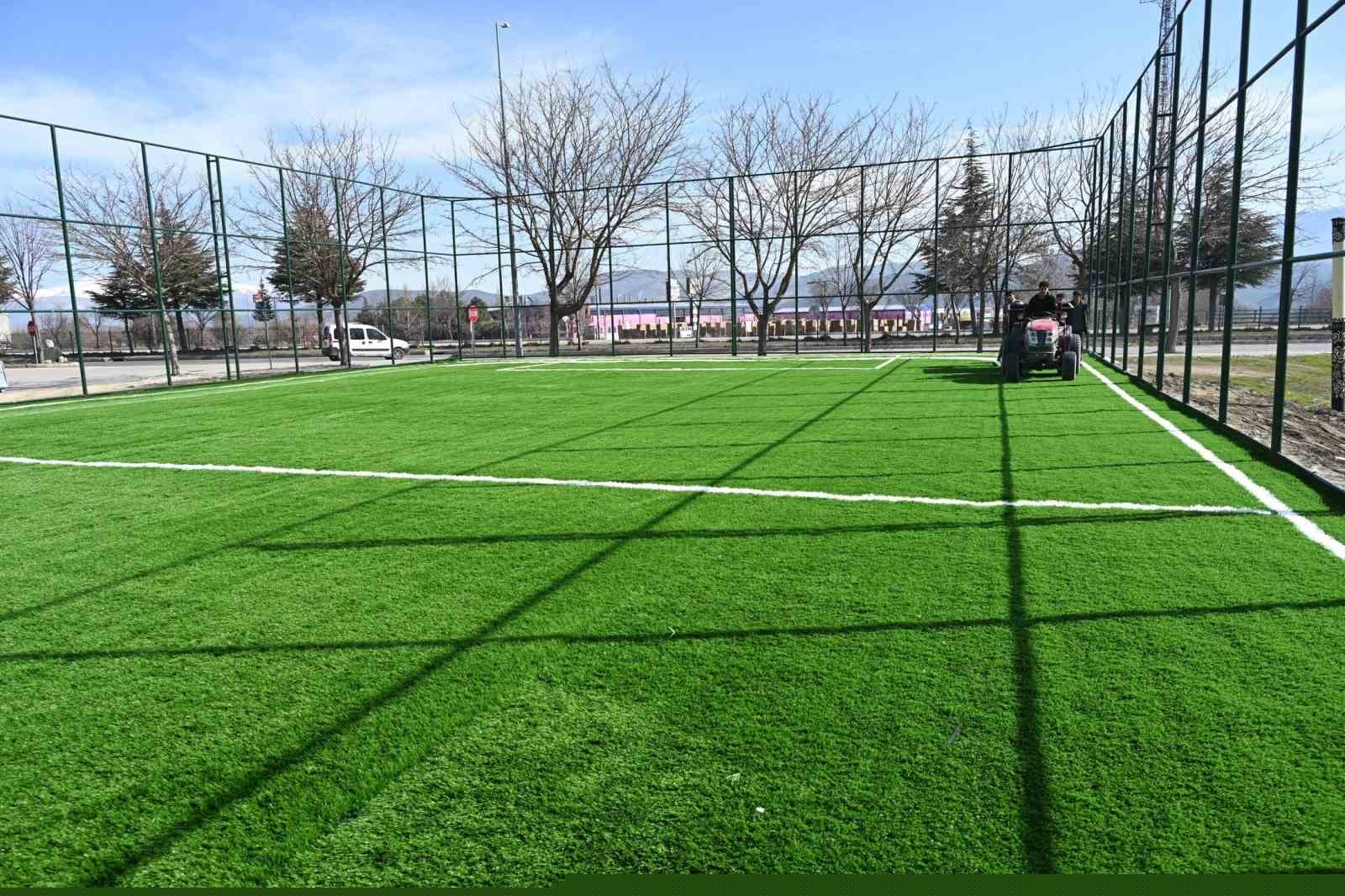 Isparta’ya 13 yeni semt sahası geliyor
