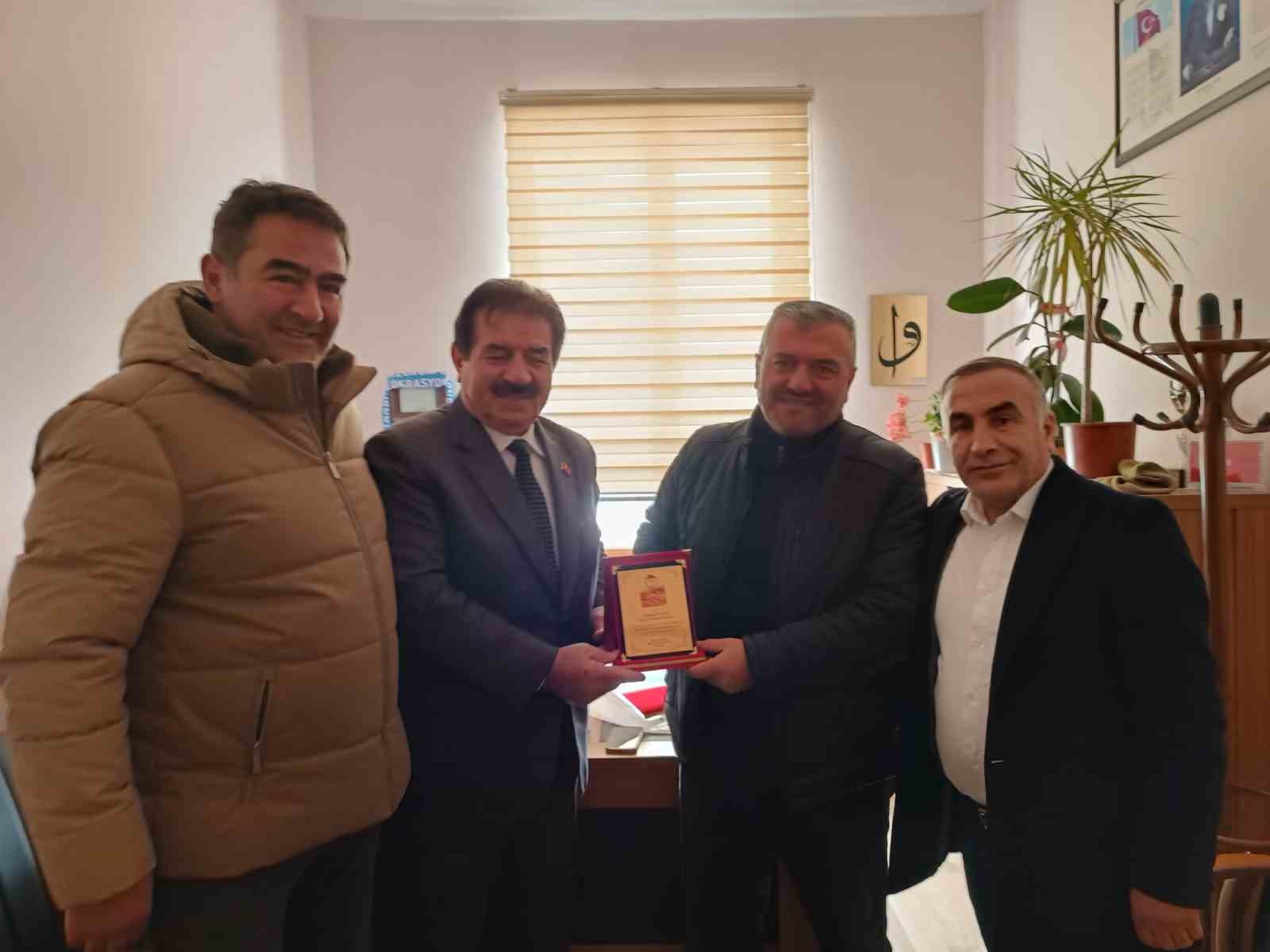 İspir’de öğrencilere Ramazan ayında anlamlı yardım
