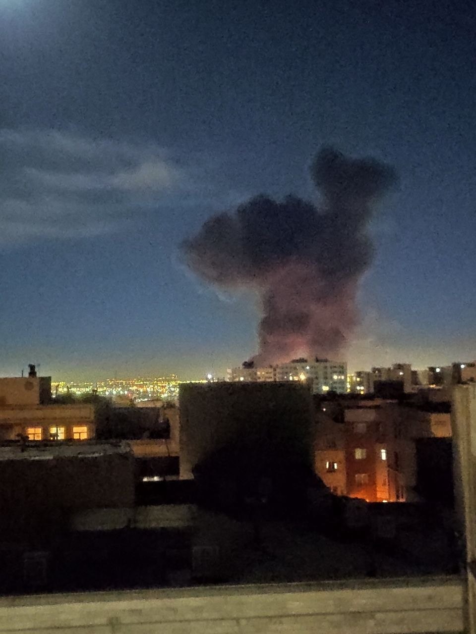 İsrail ordusu, İran’a yönelik yeni bir saldırı dalgasının tamamlandığını açıkladı
