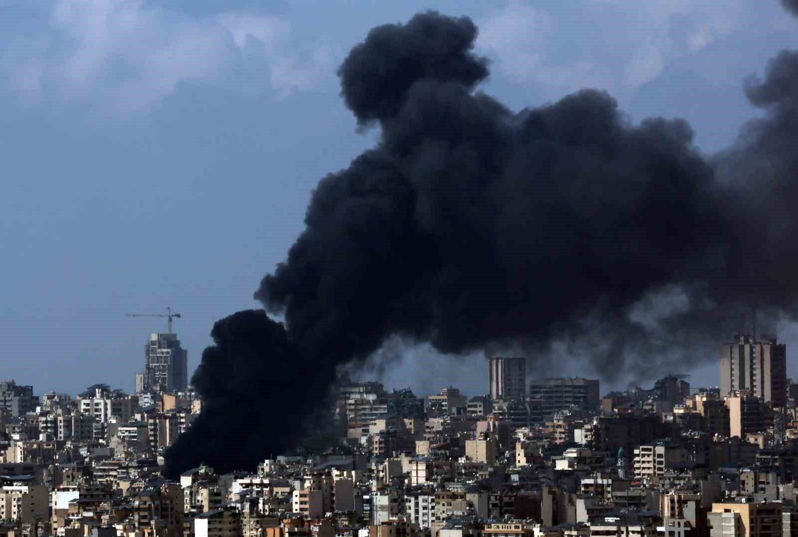 İsrail’den Lübnan’a çatışmaların başlamasından bu yana en büyük hava saldırısı
