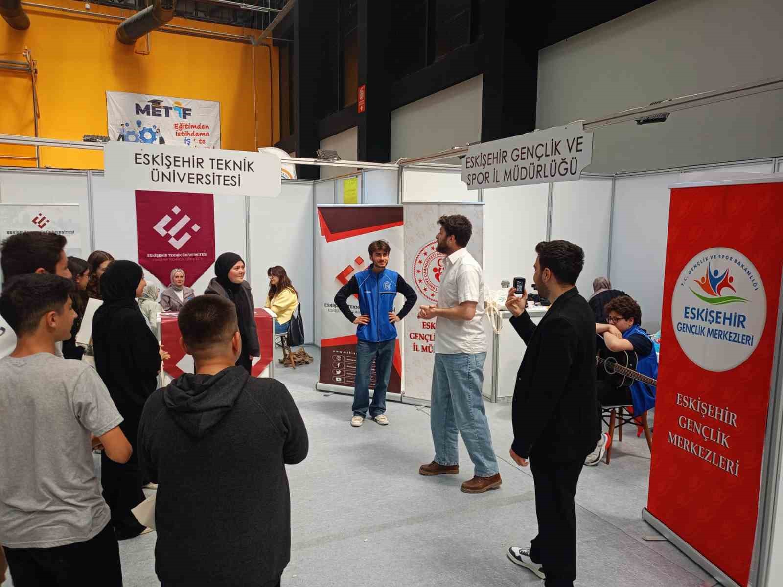 ’İşsizlik’ konulu komedi skeci İstihdam Fuarı’na renk kattı
