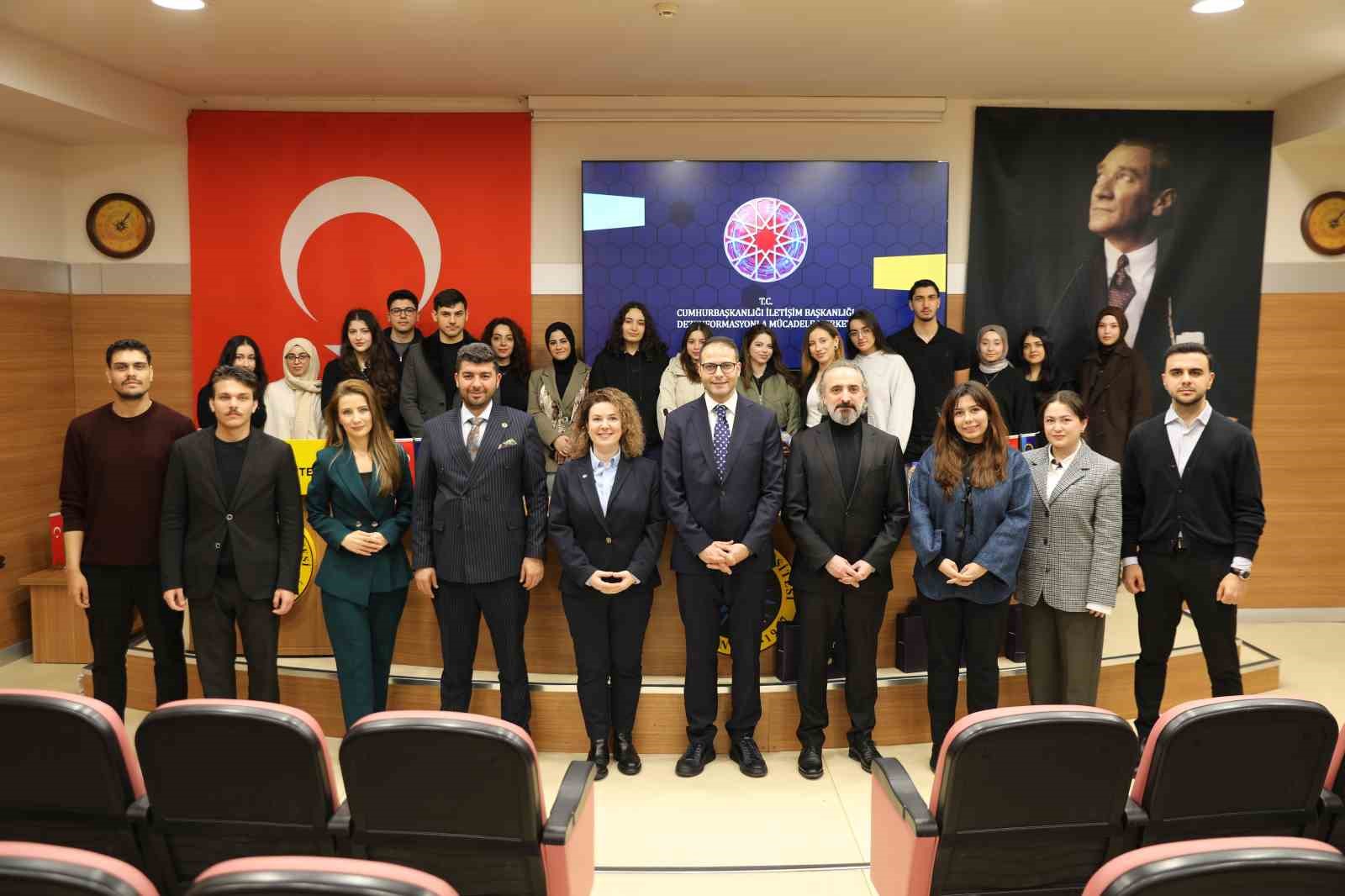 İstanbul Beykent Üniversitesi’nde "Bilişim Çağında Dezenformasyon" konusu ele alındı
