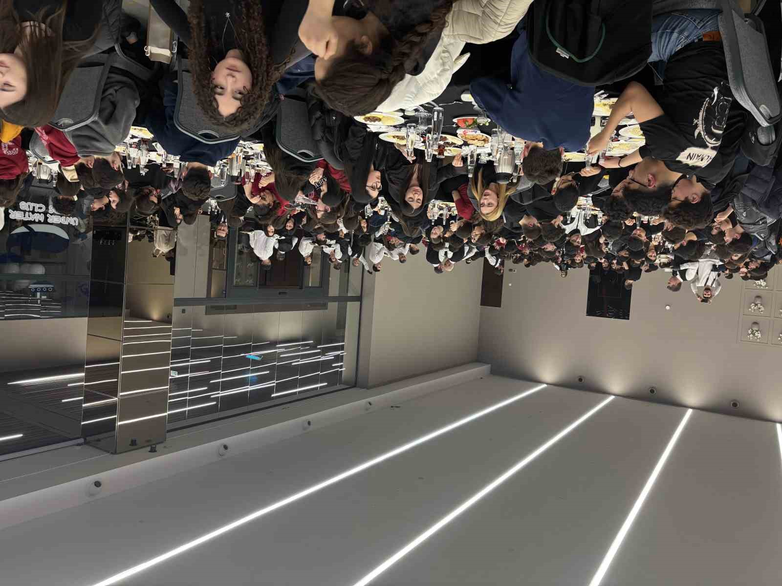 İstanbul Valisi Gül’den lise öğrencilerine burs müjdesi
