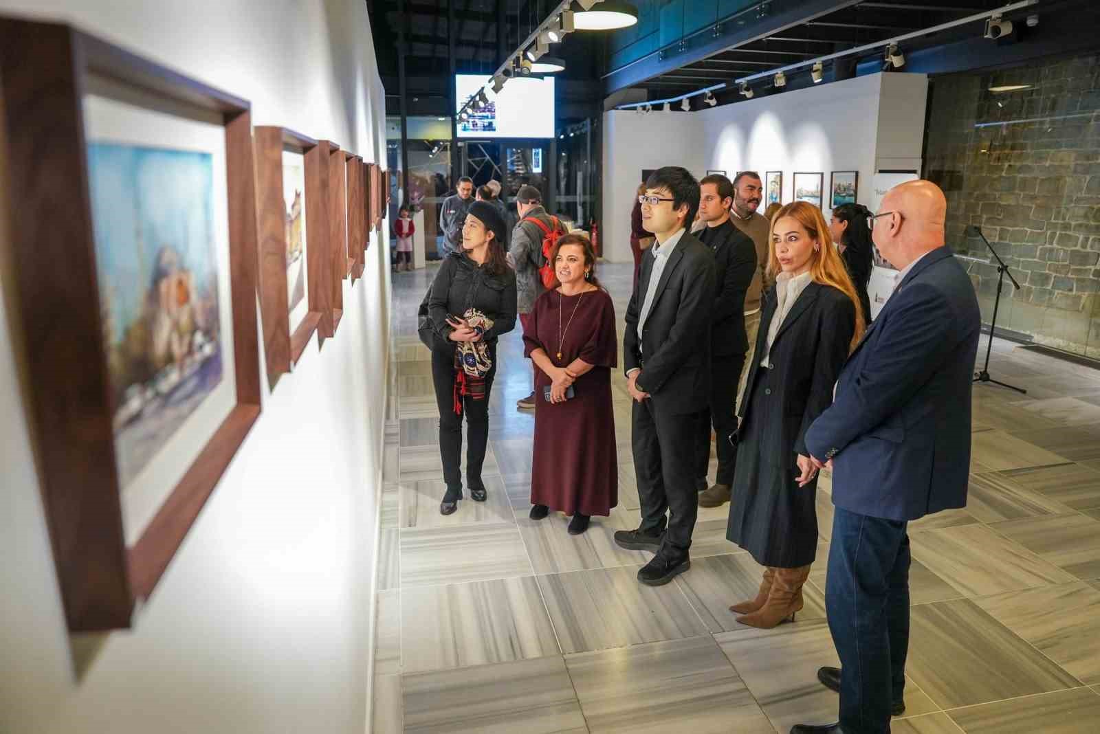 "İstanbul’da Bahar" sulu boya sergisi sanatseverlerle buluştu
