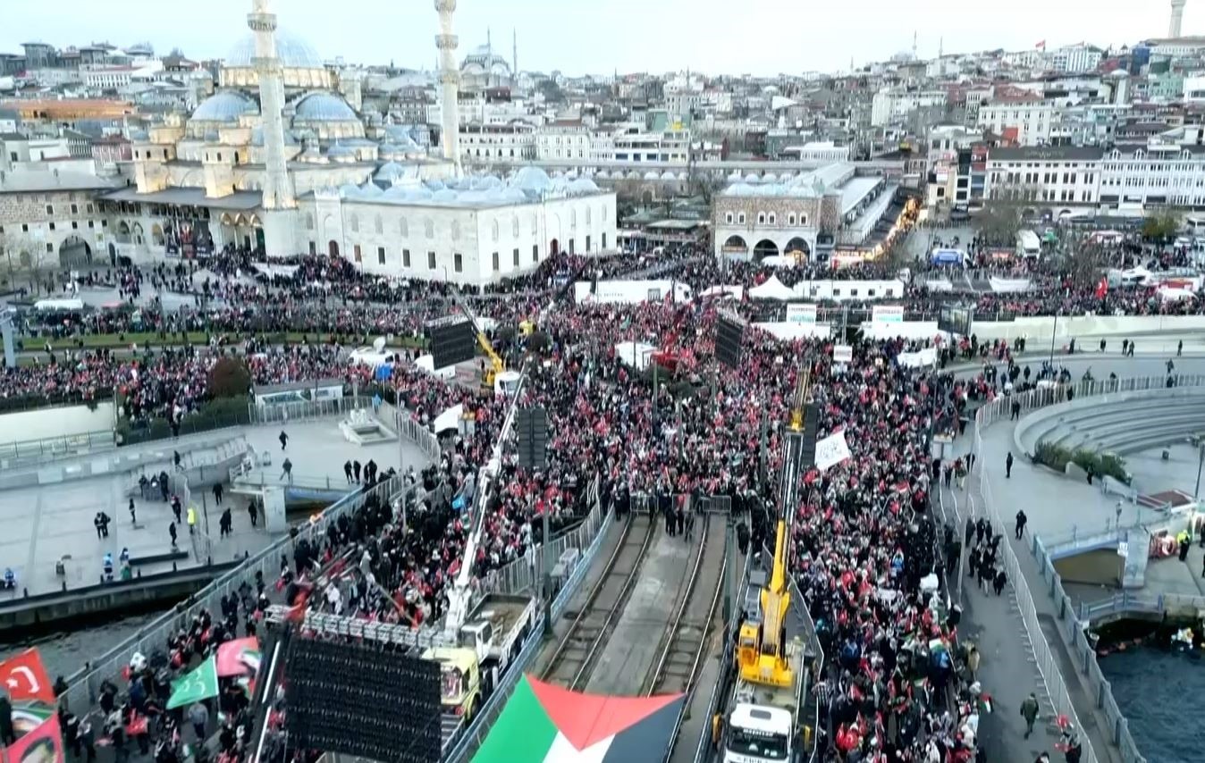 İstanbul’da büyük Gazze yürüyüşü
