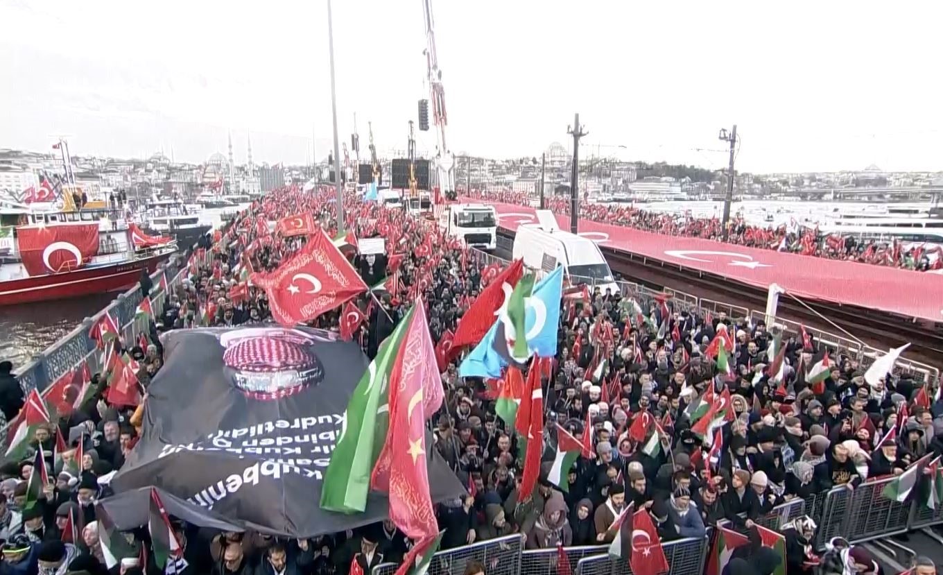 İstanbul’da büyük Gazze yürüyüşü
