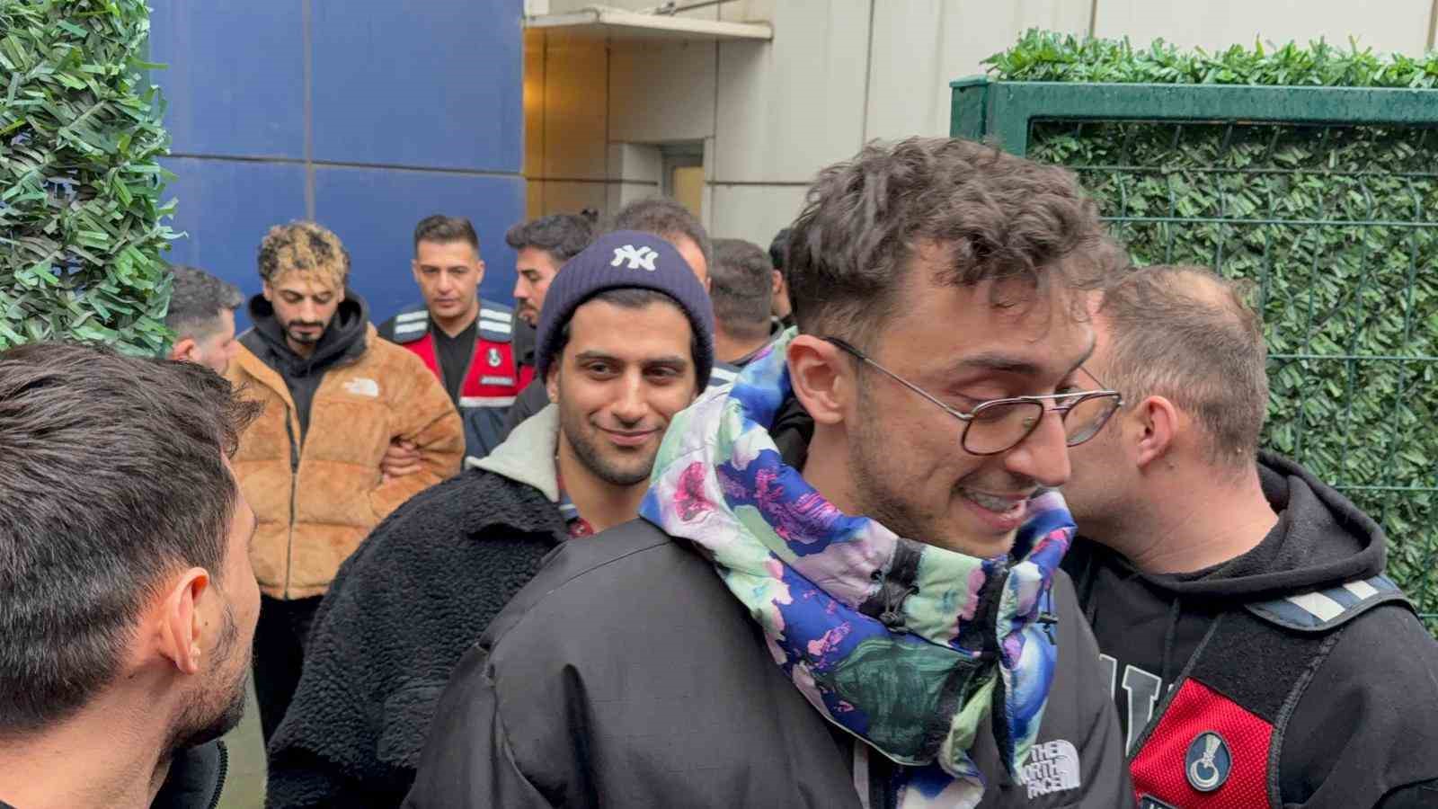 İstanbul’da gözaltına alınan fenomenler sağlık kontrolüne geçirildi
