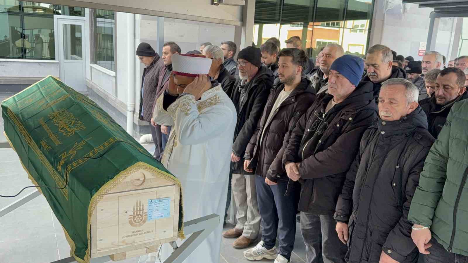İstanbul’da metronun çarptığı üniversite öğrencisi Samsun’da toprağa verildi
