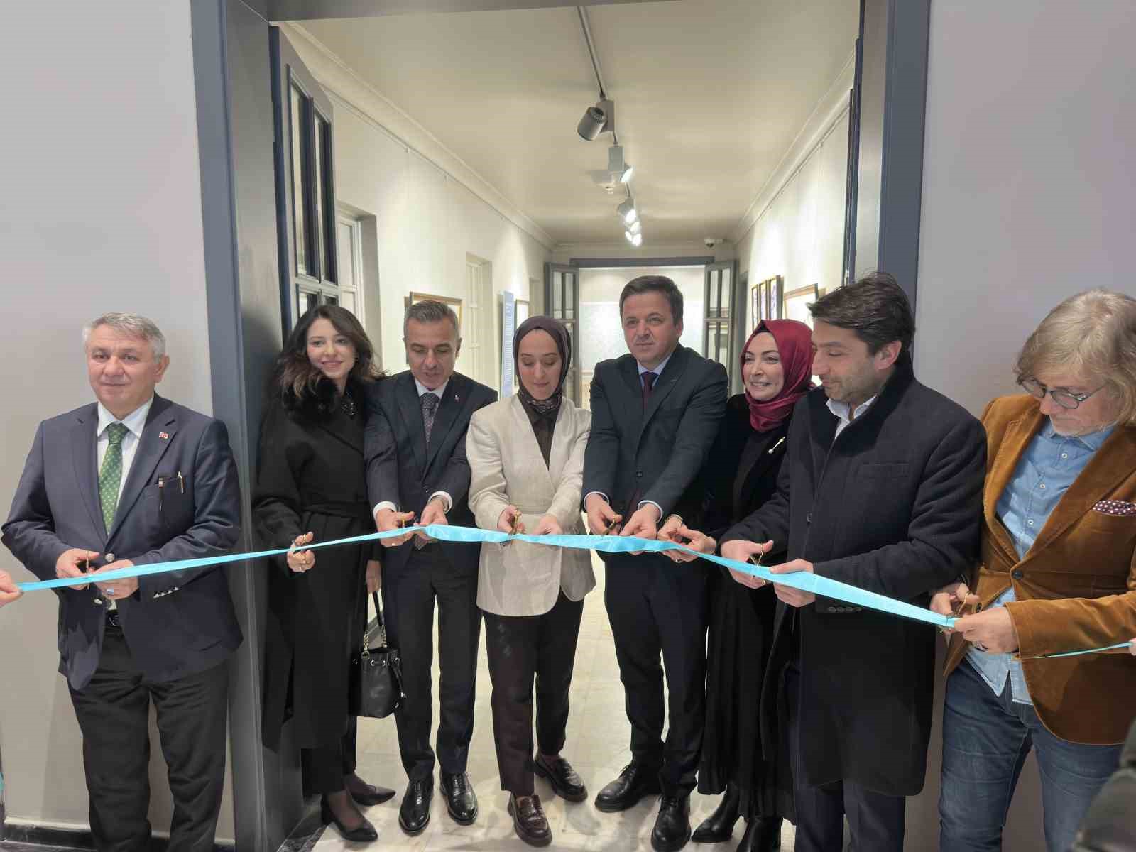 "İstanbul’da Tasavvufi Hayat" sergisi sanatseverlerle buluştu
