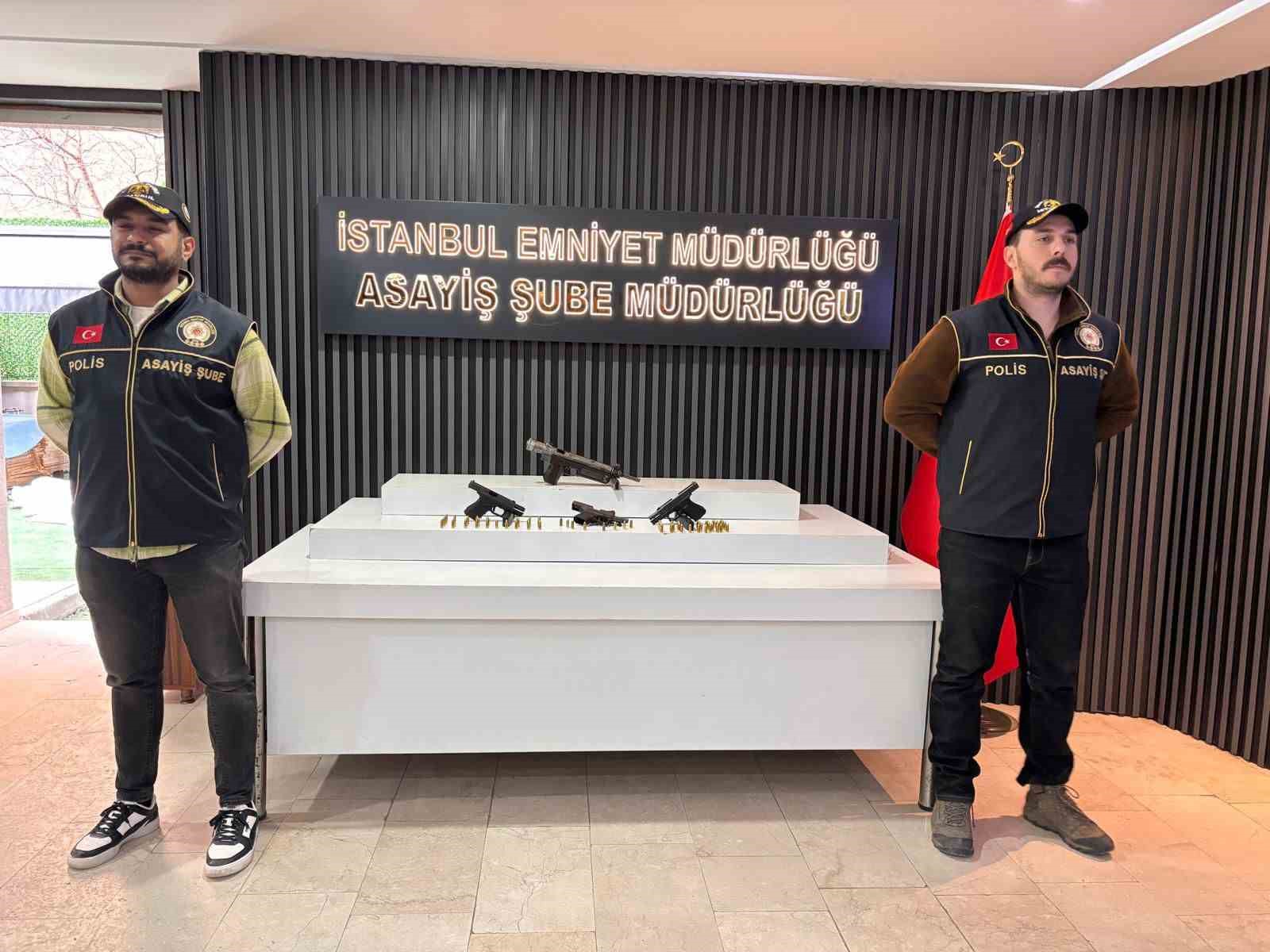 İstanbul’da yeni nesil suç çetelerine operasyon: 18 tutuklama
İstanbul’da yeni nesil suç çetelerine operasyon: 18 tutuklama