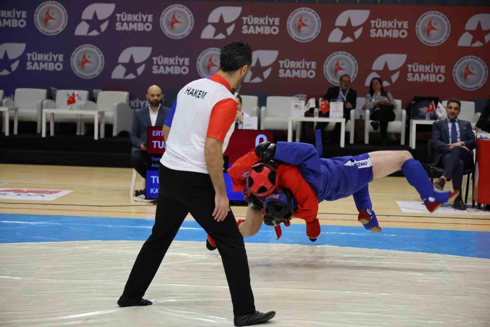 İstanbul’daki ‘Sambo Şampiyonası’nda Elazığ rüzgarı
