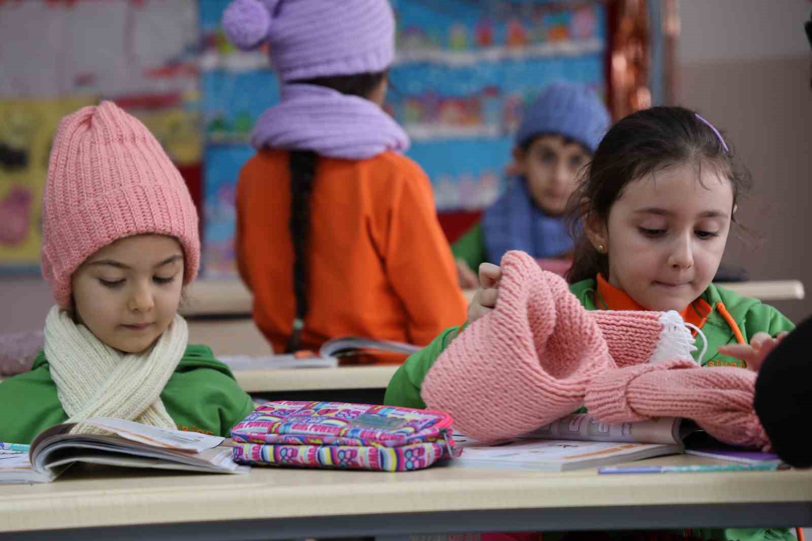 İstanbul’dan Elazığ’a "Isıtan Eller" projesi ile gönül köprüsü
