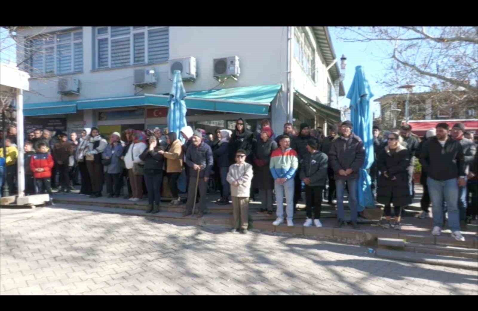 İstediği verilmeyince restorana tüfekle saldırdı: 1 ölü, 3 yaralı
