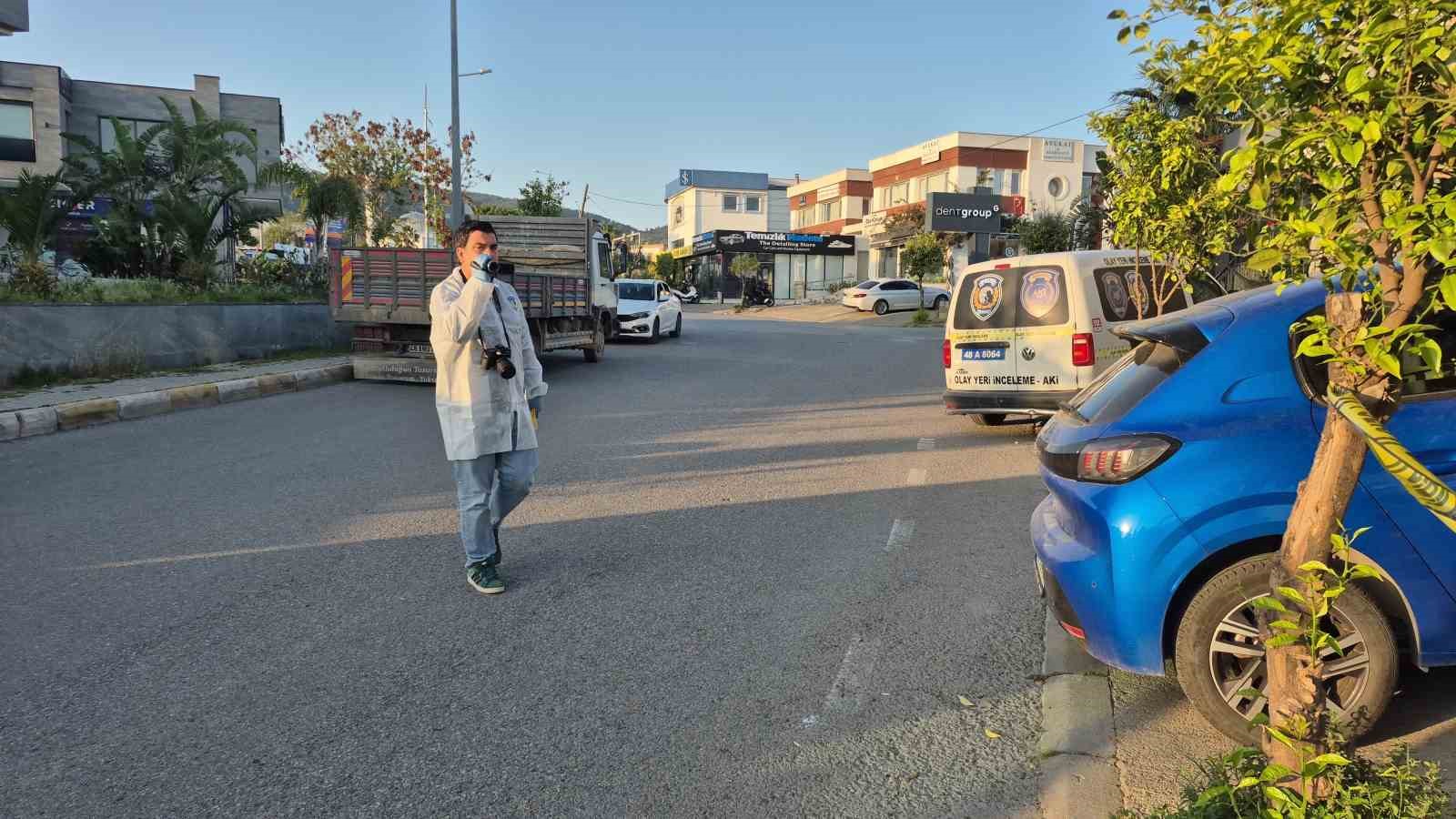 İşten dönen kadına bahçede bıçaklı saldırı
