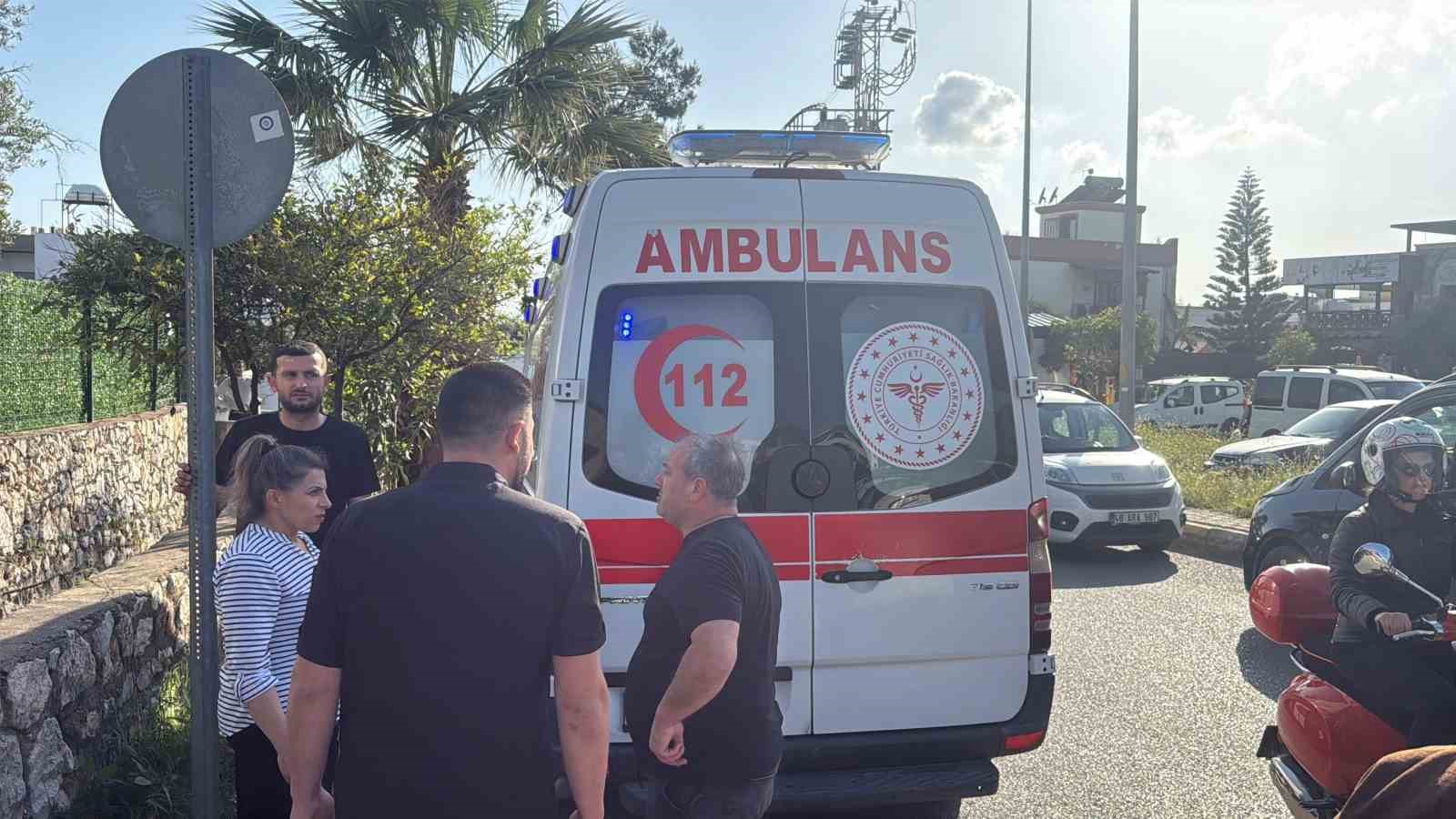 İşten dönen kadına bahçede bıçaklı saldırı
