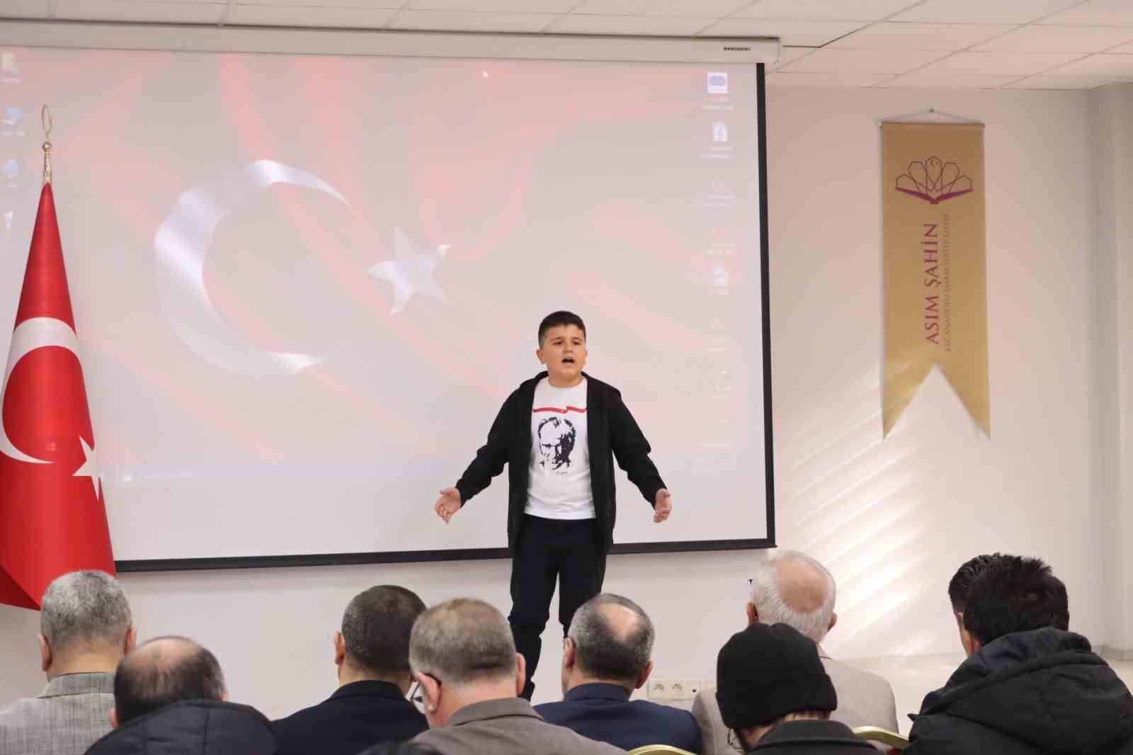 İstiklal Marşı’nı en güzel okumak için yarıştılar
