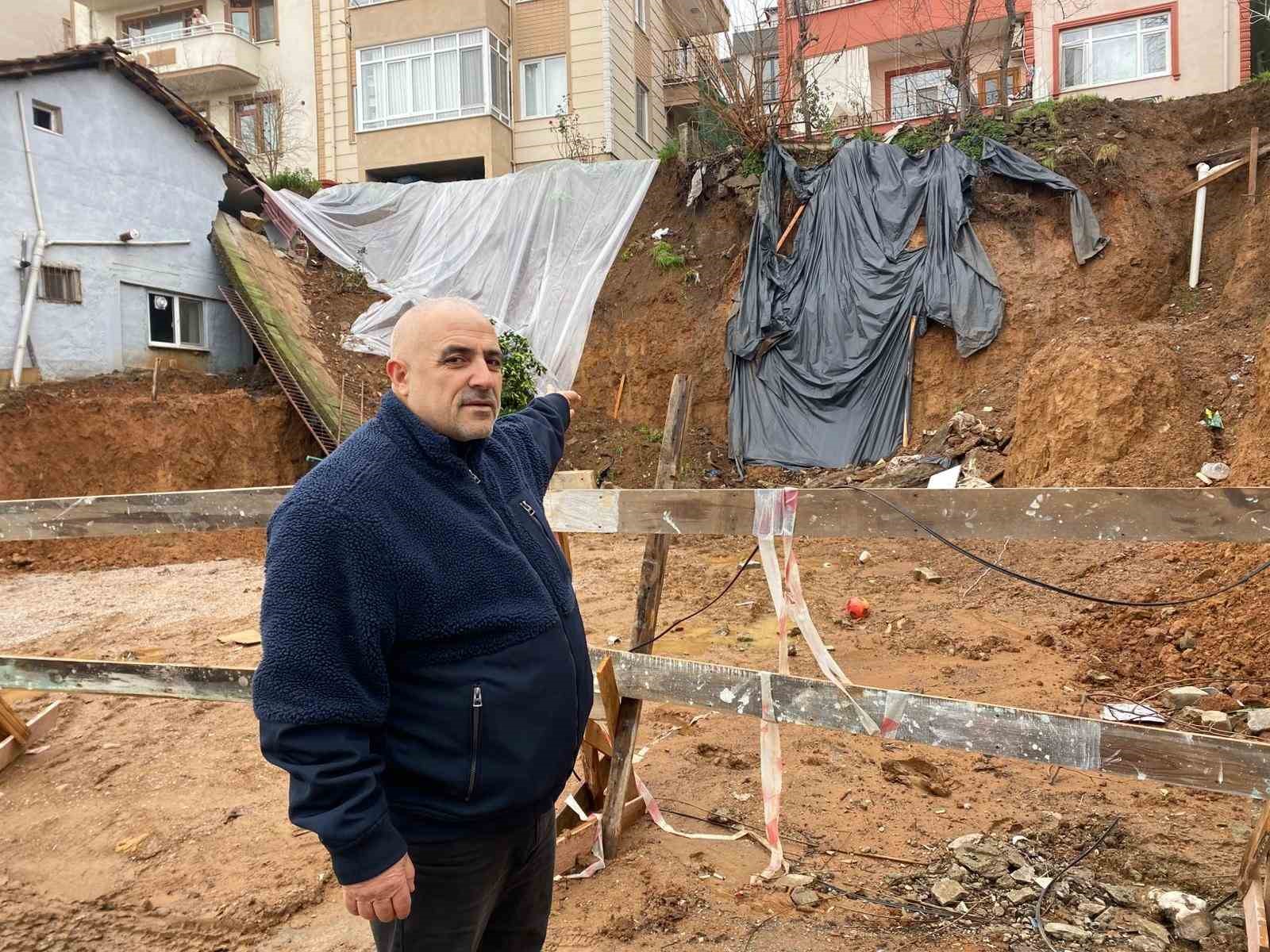 İstinat duvarı çökünce ortalık savaş alanına döndü
