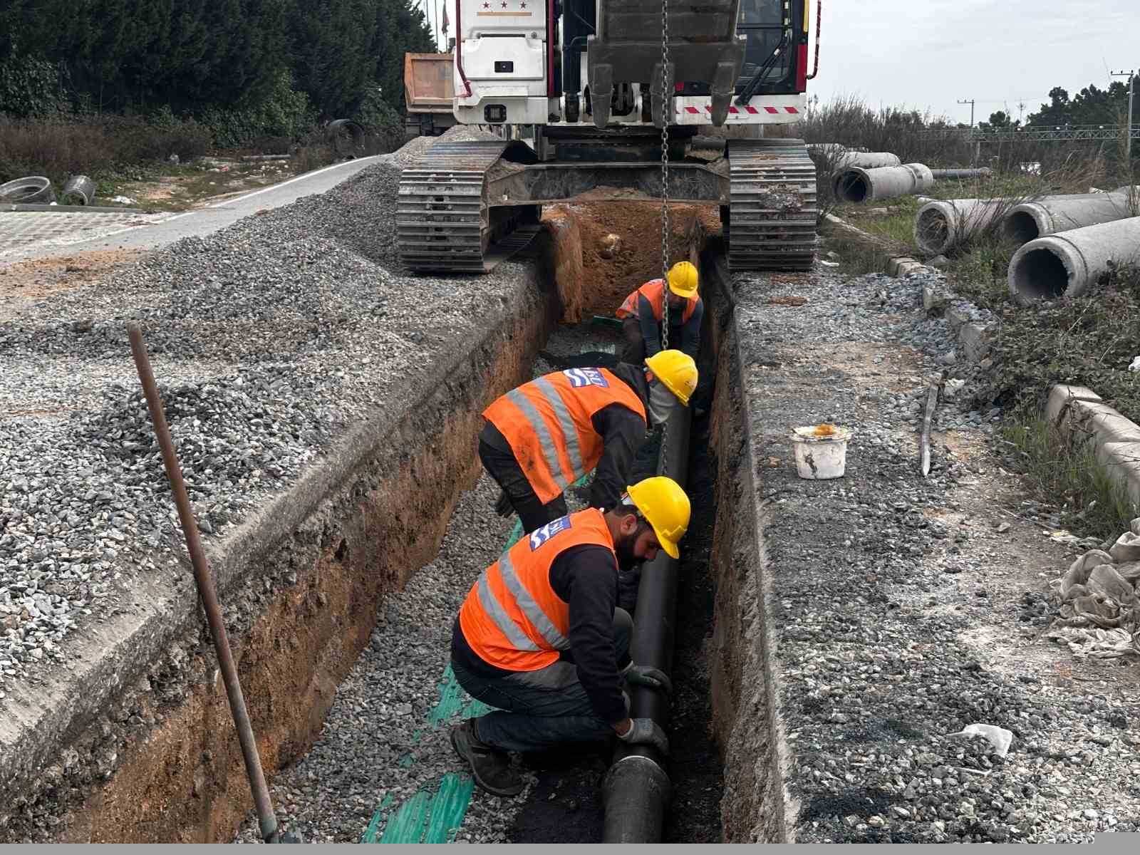 İSU’dan üç ilçeye 400 milyon liralık dev yatırım
İSU’dan üç ilçeye 400 milyon liralık dev yatırım