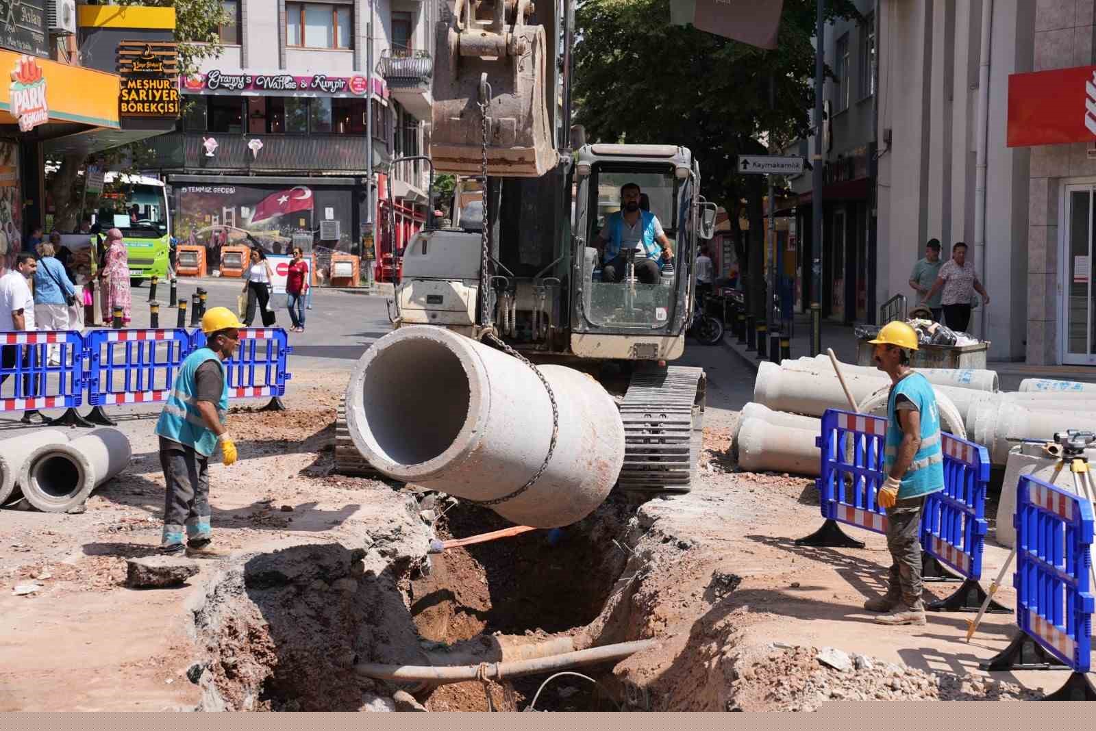 İSU’dan üç ilçeye 400 milyon liralık dev yatırım
İSU’dan üç ilçeye 400 milyon liralık dev yatırım