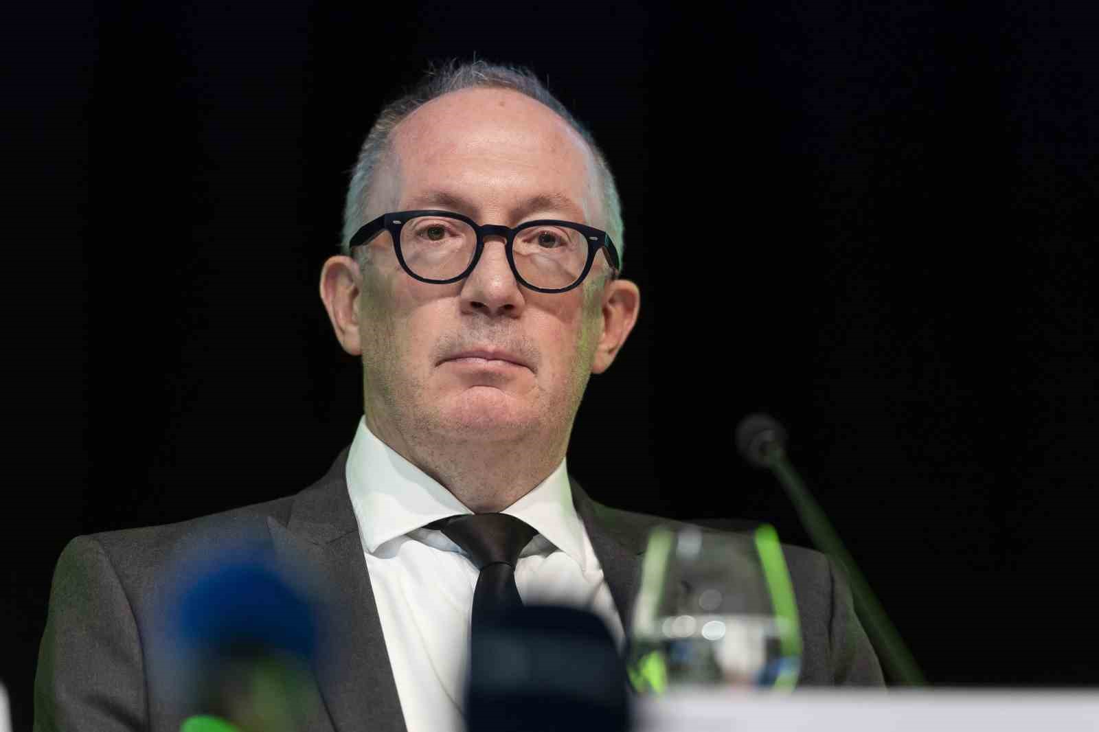 İsviçre’de 40 kişinin öldüğü barda 5 yıldır denetim yapılmadığı ortaya çıktı
İsviçre’de 40 kişinin öldüğü barda 5 yıldır denetim yapılmadığı ortaya çıktı