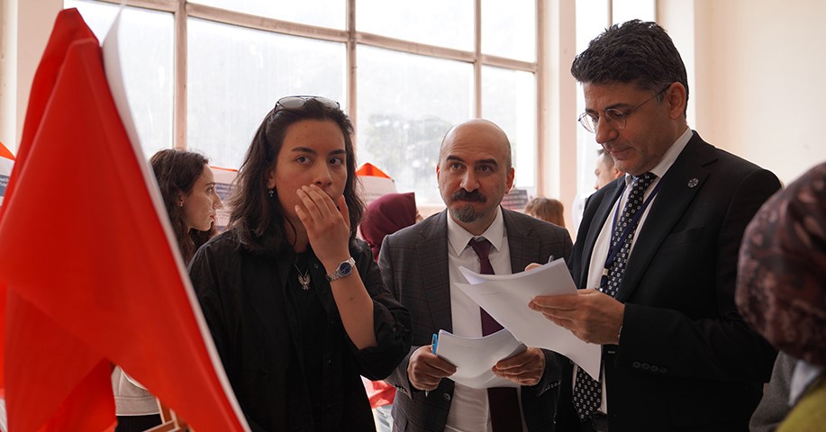 IV. ulusal ETÜ psikoloji öğrenci zirvesi "Terapi odasının kapıları aralanıyor" temasıyla gerçekleştirildi
