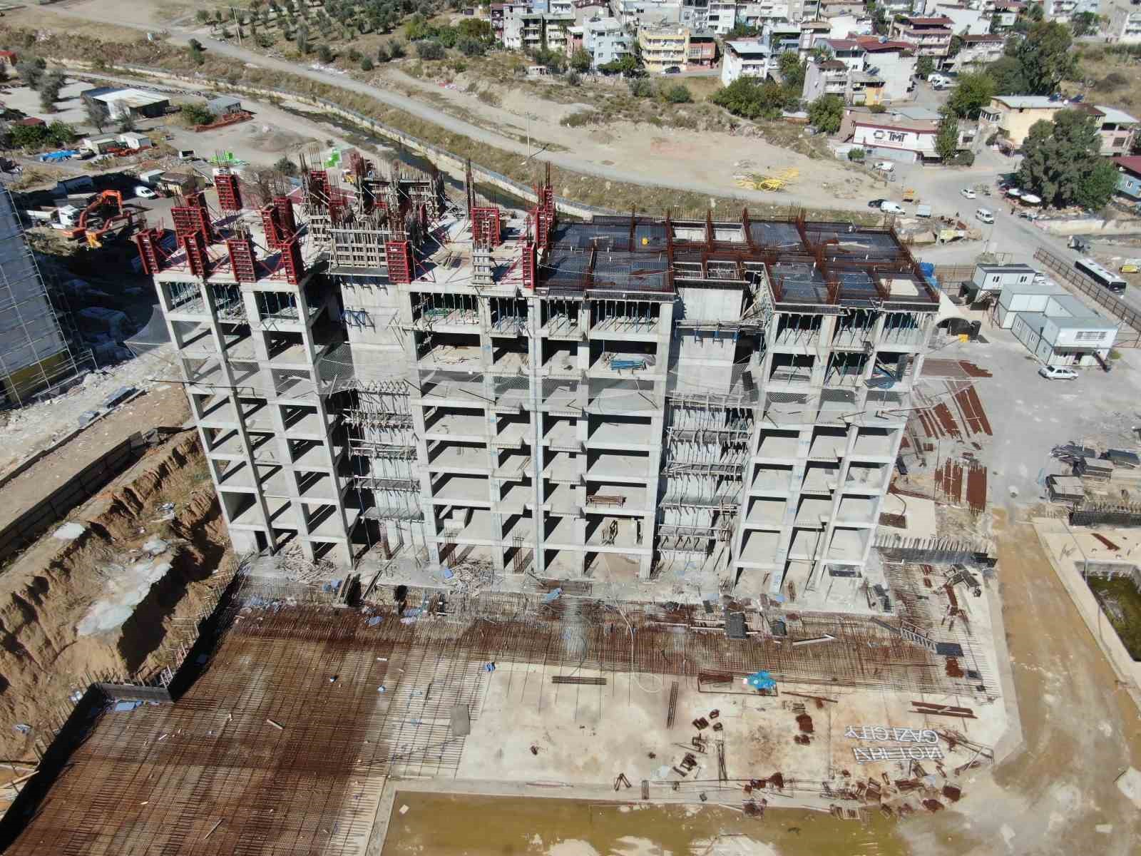 İZBETON "iş makinesi ve araç kiralama hizmet alımı" davasının 2. duruşması görüldü
