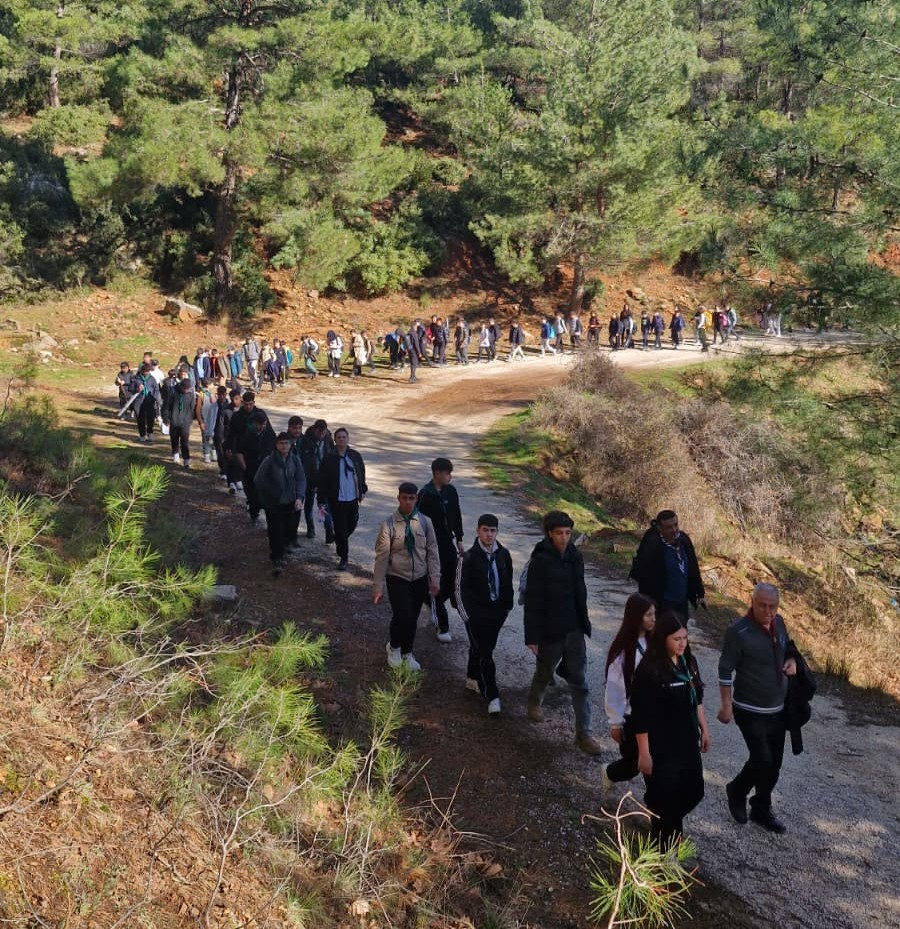 İzciler doğayla buluştu
