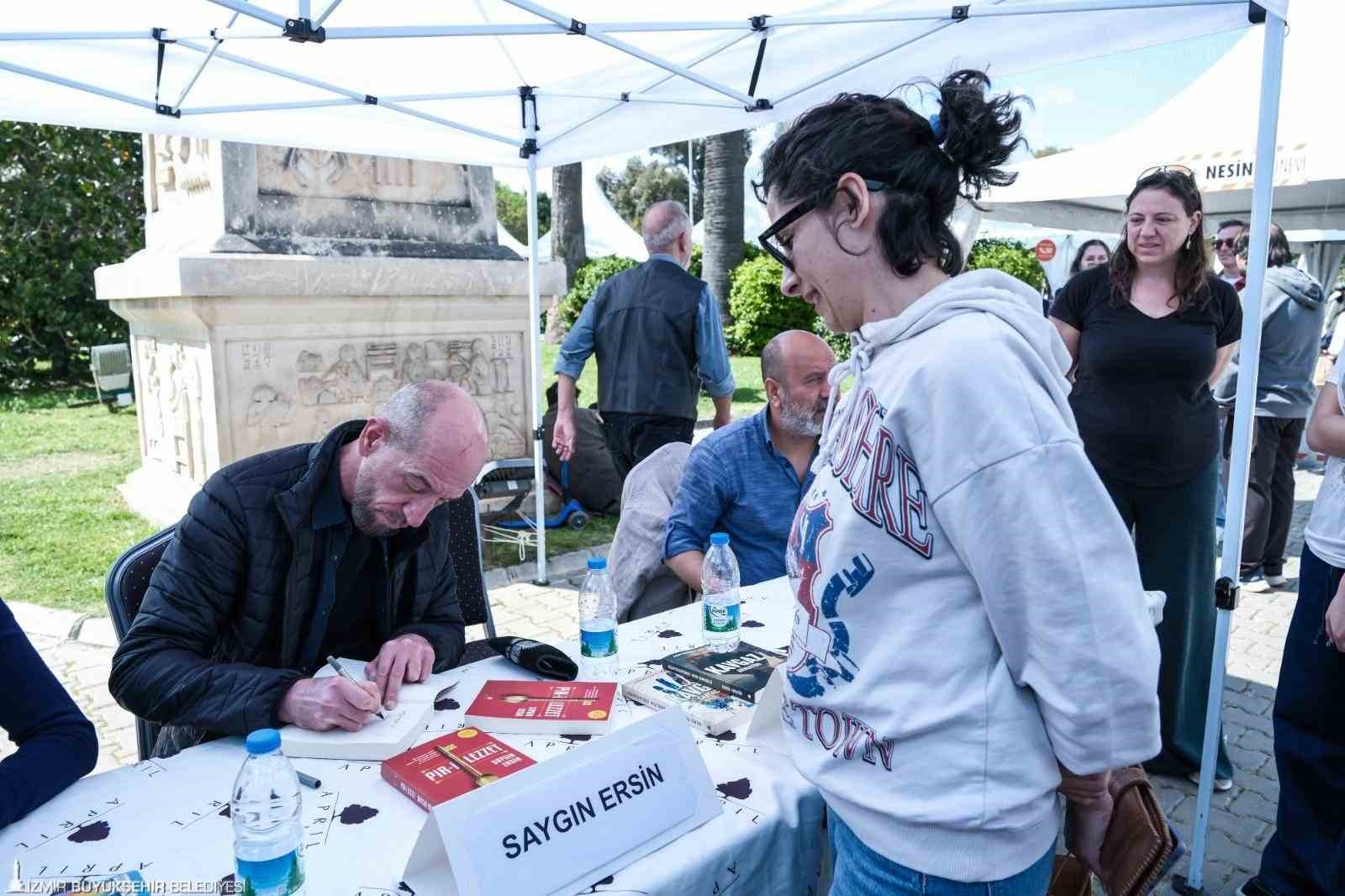 İZKİTAP’ta edebiyatla dolu hafta sonu
