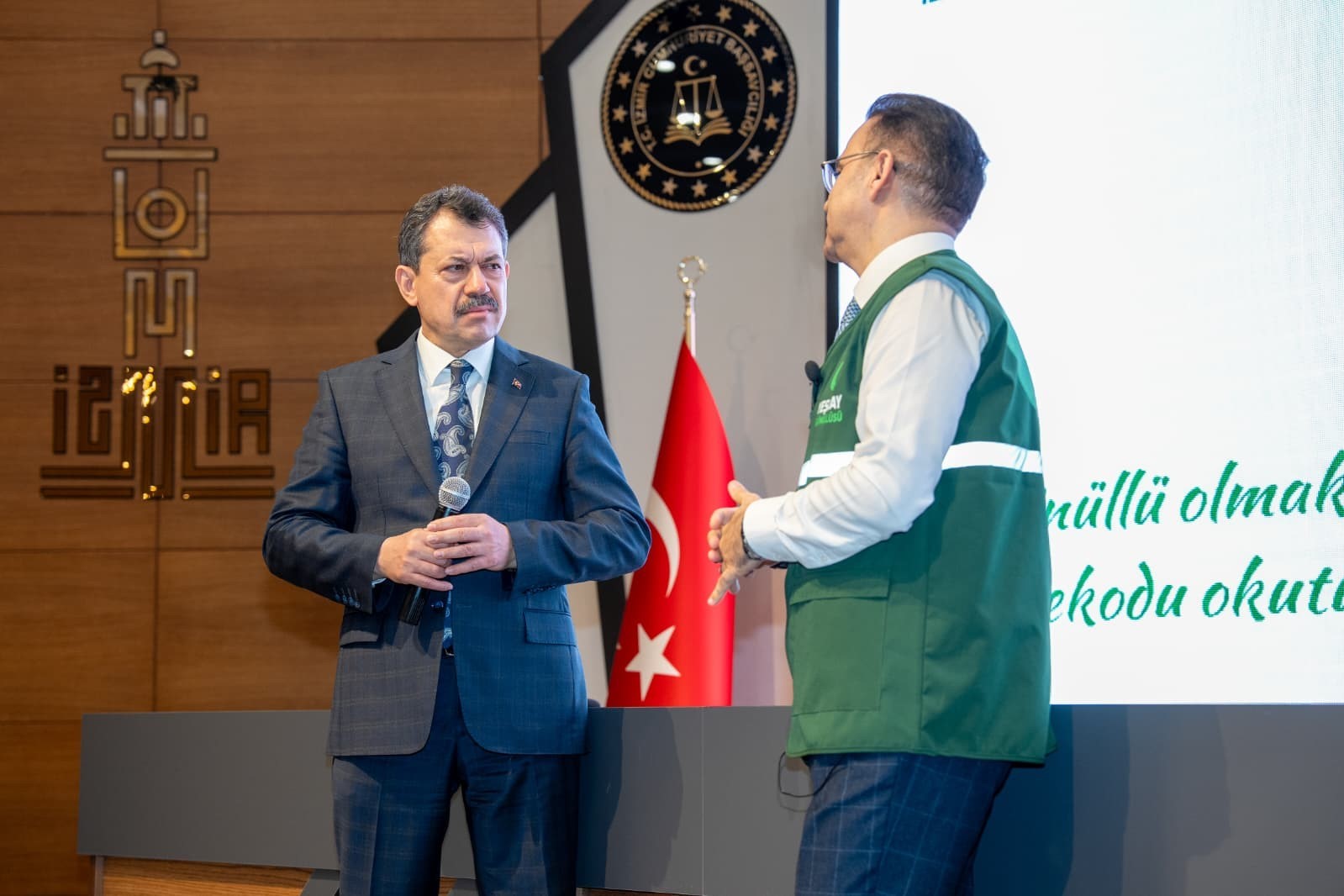 İzmir Adliyesi’nde ‘Bağımsızlık Mücadelesi’ semineri gerçekleştirildi
