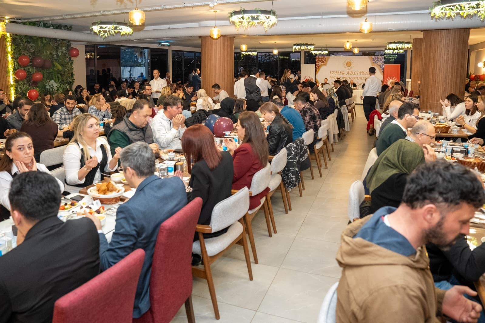 İzmir Cumhuriyet Başsavcılığı’ndan geleneksel iftar

