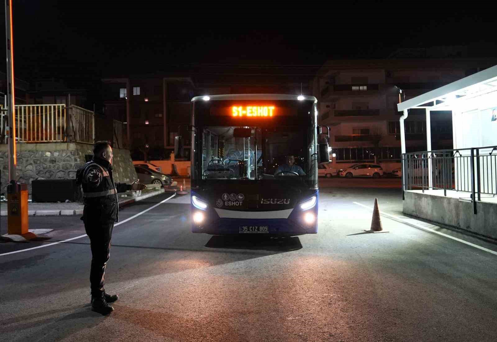 İzmir ulaşımında akıllı adım: Garajlar dijitalleşiyor
İzmir ulaşımında akıllı adım: Garajlar dijitalleşiyor