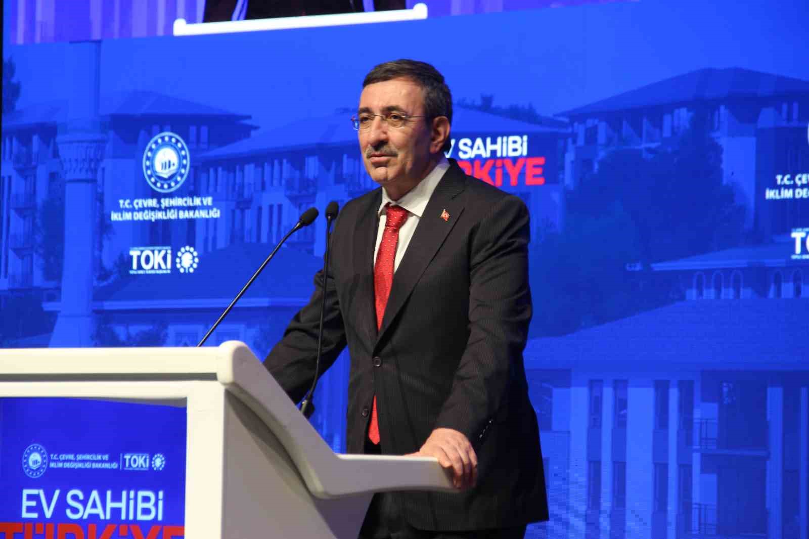 İzmir’de 21 bin konutun kurası çekildi
