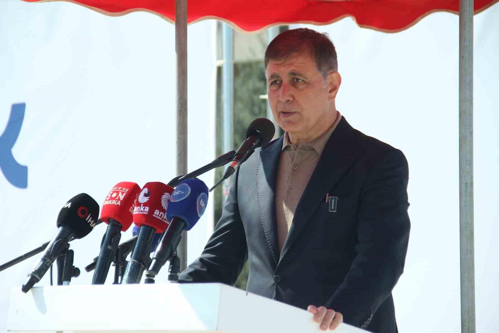 İzmir’de 4 bin 200 ağaçlık ’İtfaiye Korusu’ açıldı
