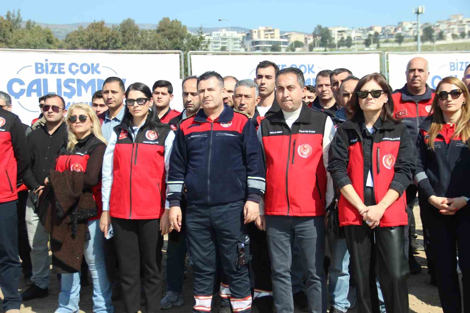 İzmir’de 4 bin 200 ağaçlık ’İtfaiye Korusu’ açıldı
